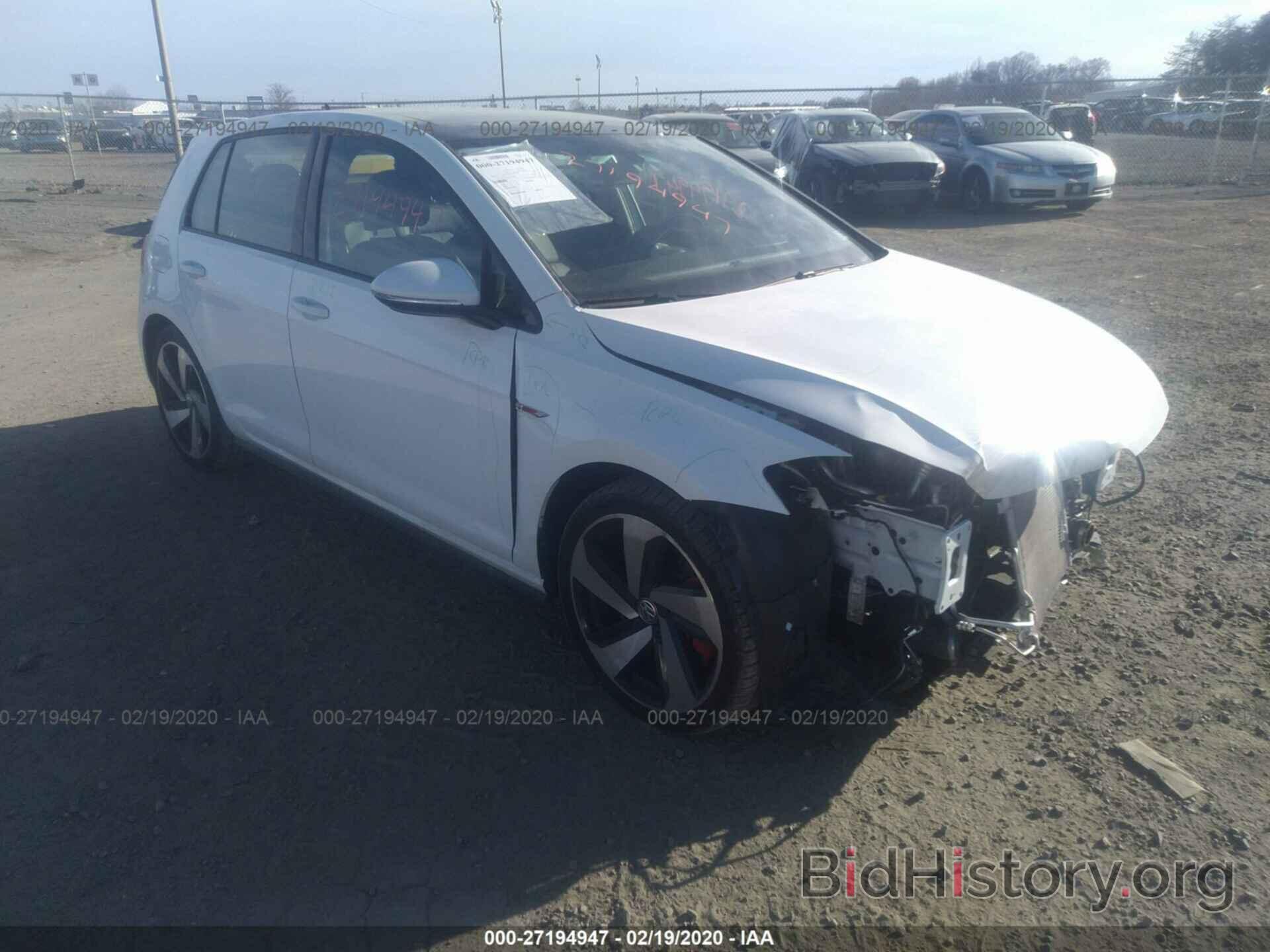 Photo 3VW547AUXJM292448 - VOLKSWAGEN GTI 2018