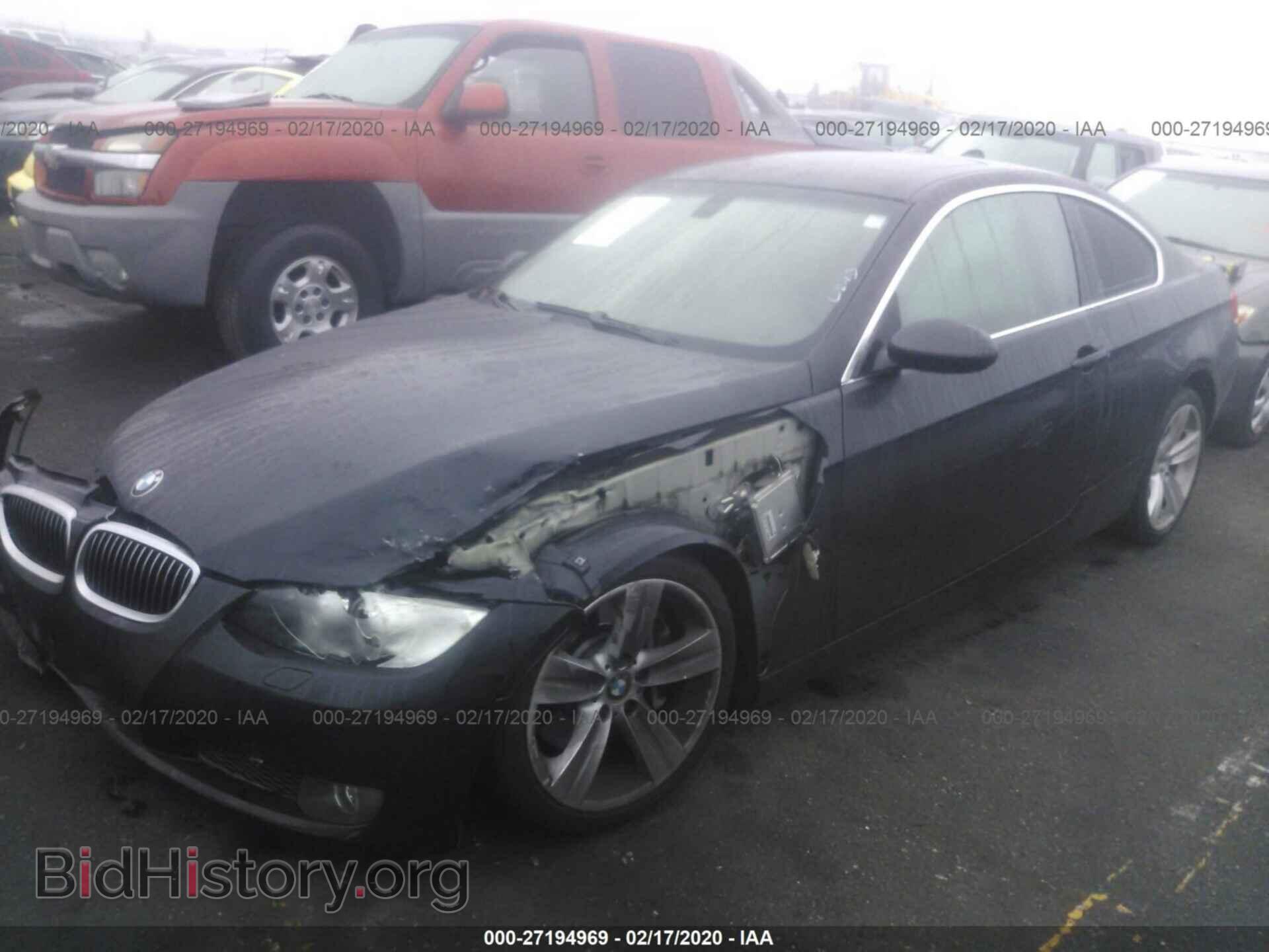 2008 BMW 335 - VIN: WBAWB73538P043204 - Photo 2