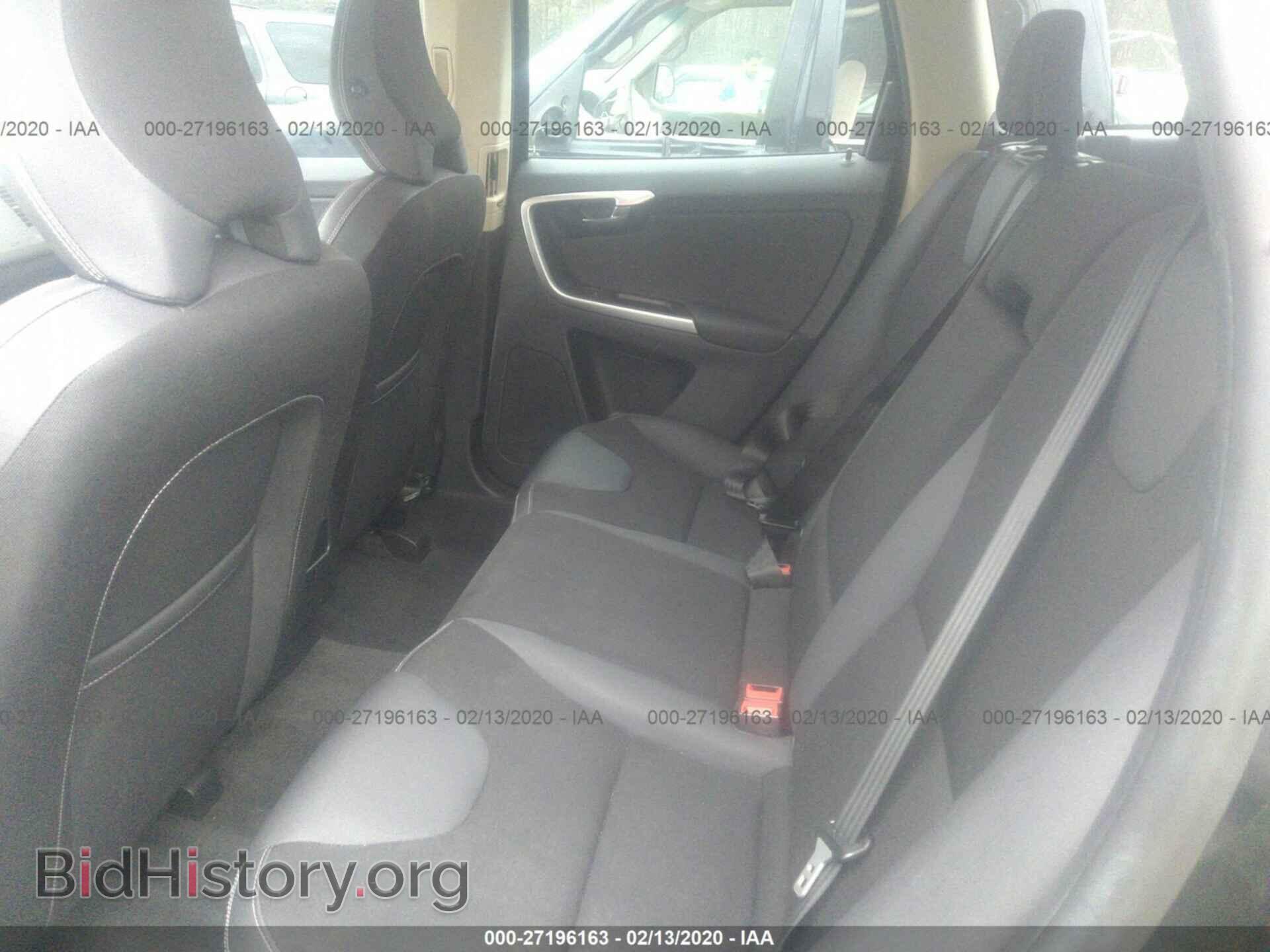 2011 VOLVO XC60 - VIN: YV4952DL3B2181091 - Фото 8