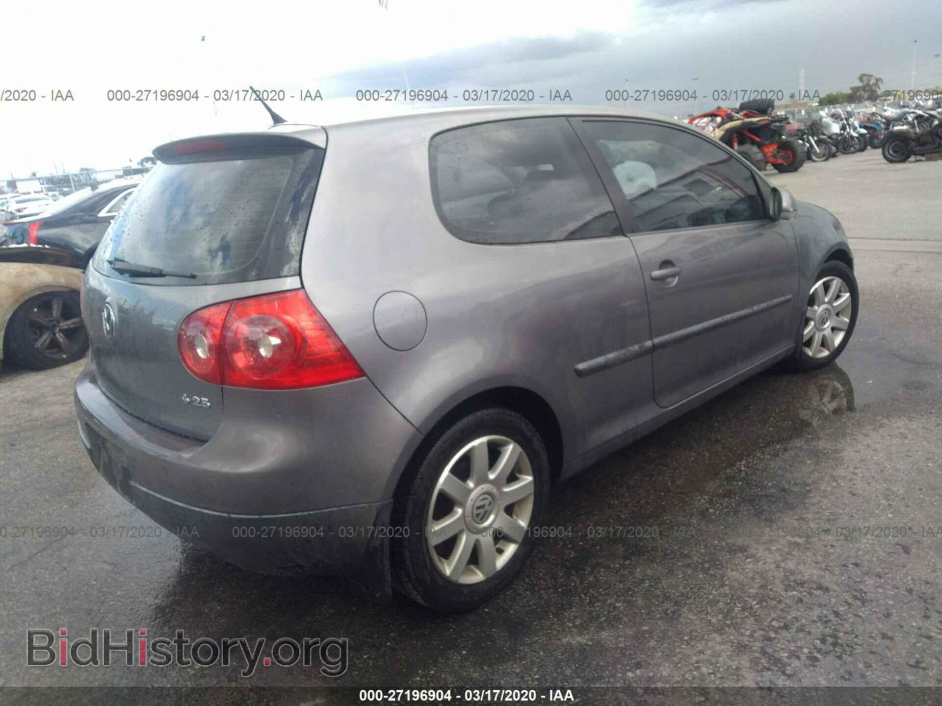 2008 Volkswagen Rabbit - VIN: WVWAA71K38W285585 - Фото 4