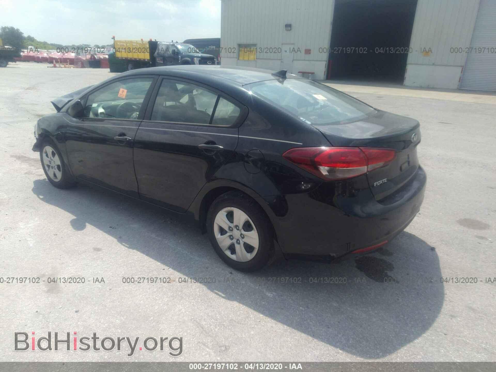 2017 KIA Forte - VIN: 3KPFK4A73HE040664 - Фото 3