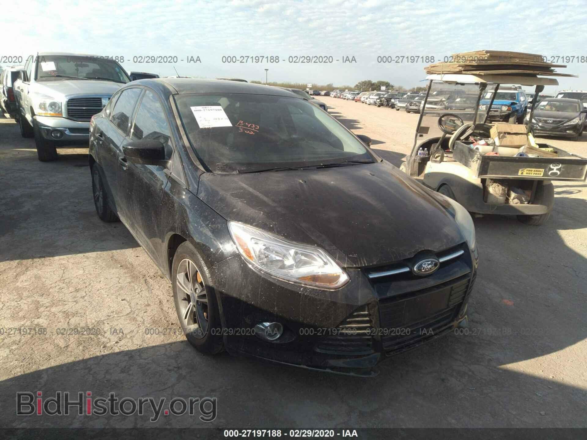 Photo 1FAHP3F21CL272915 - FORD FOCUS 2012