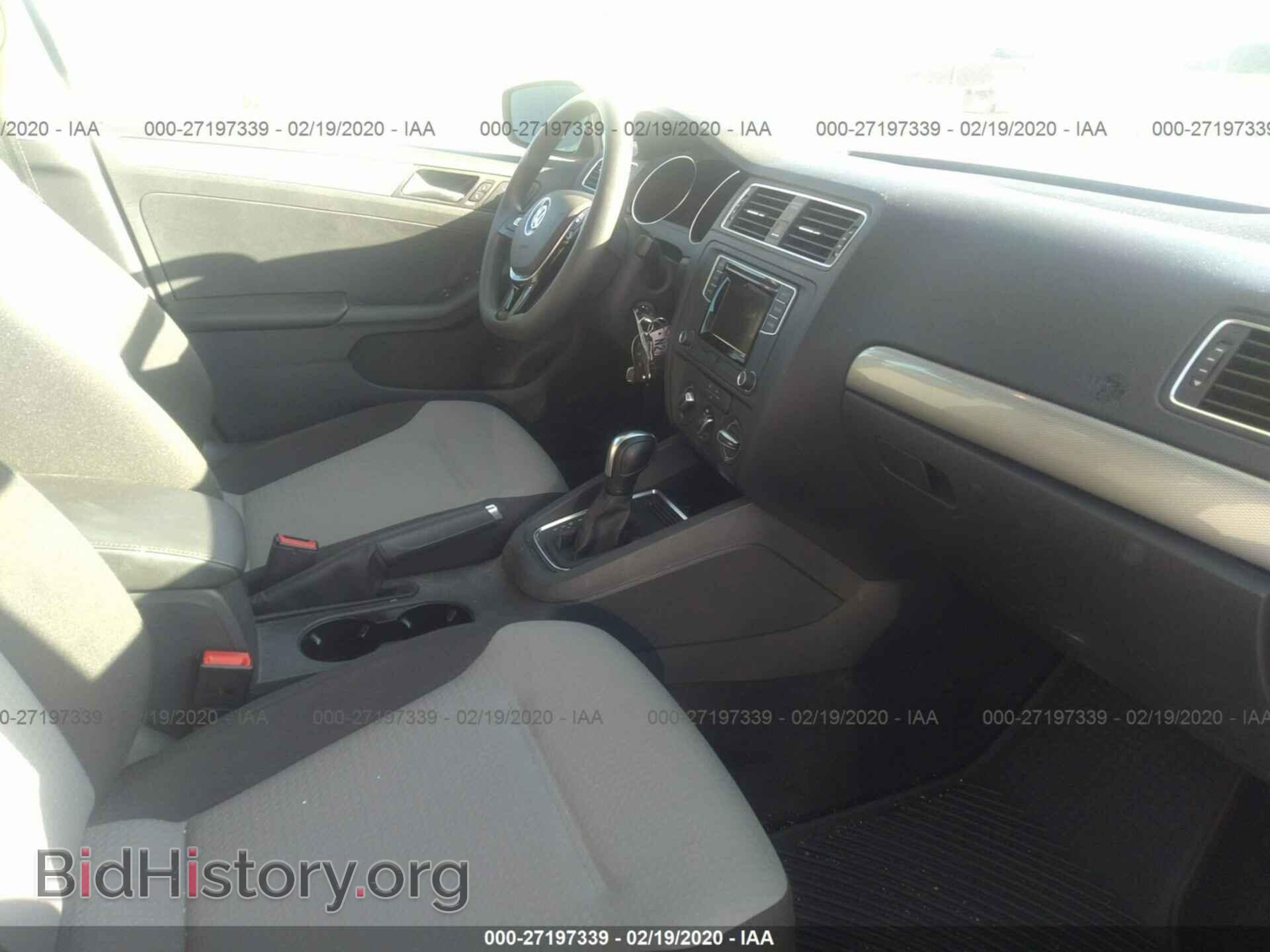 2017 VOLKSWAGEN JETTA - VIN: 3VW2B7AJ1HM373492 - Фото 5