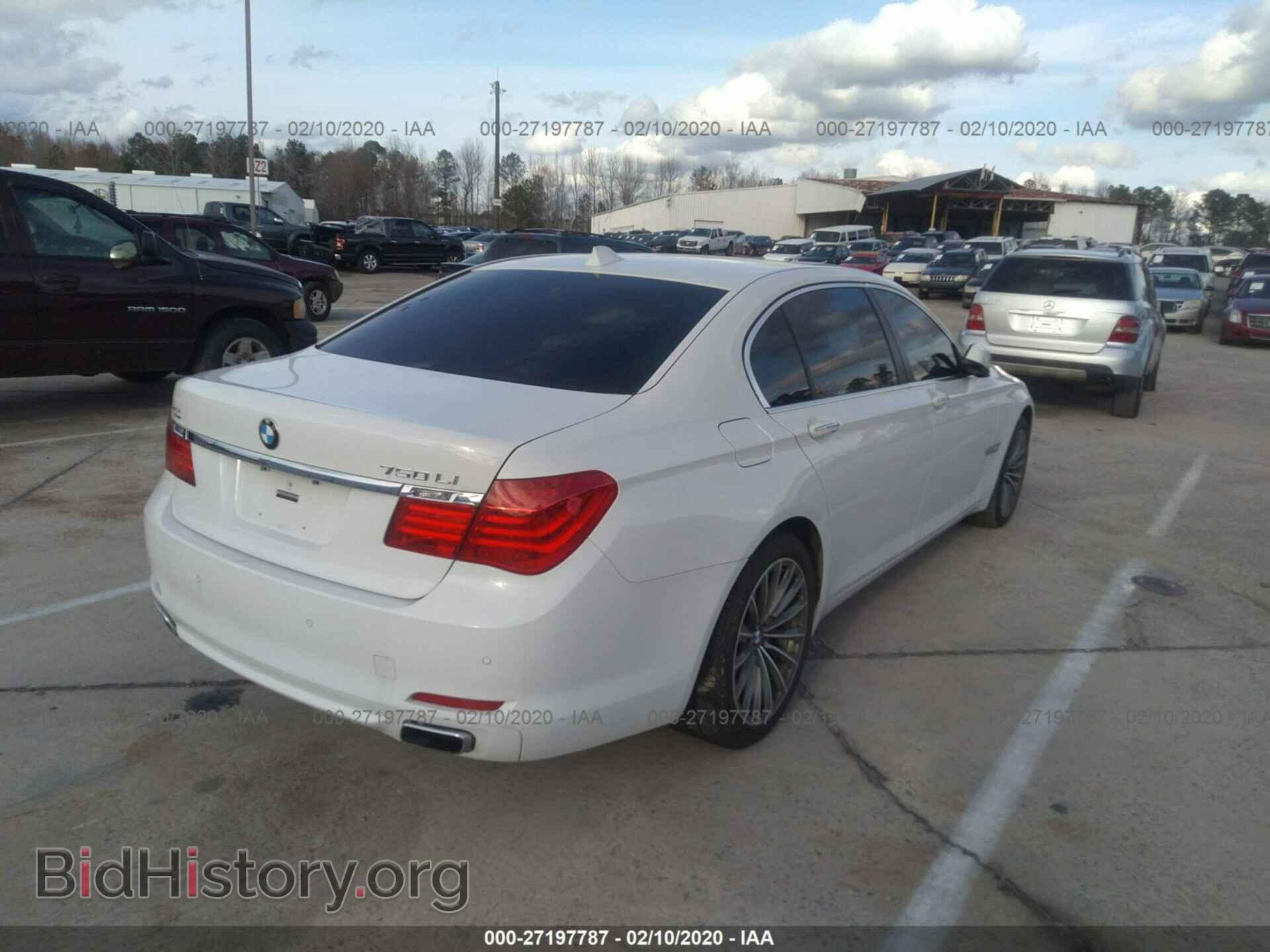 2011 BMW 750 - VIN: WBAKB8C59BCY66982 - Фото 4