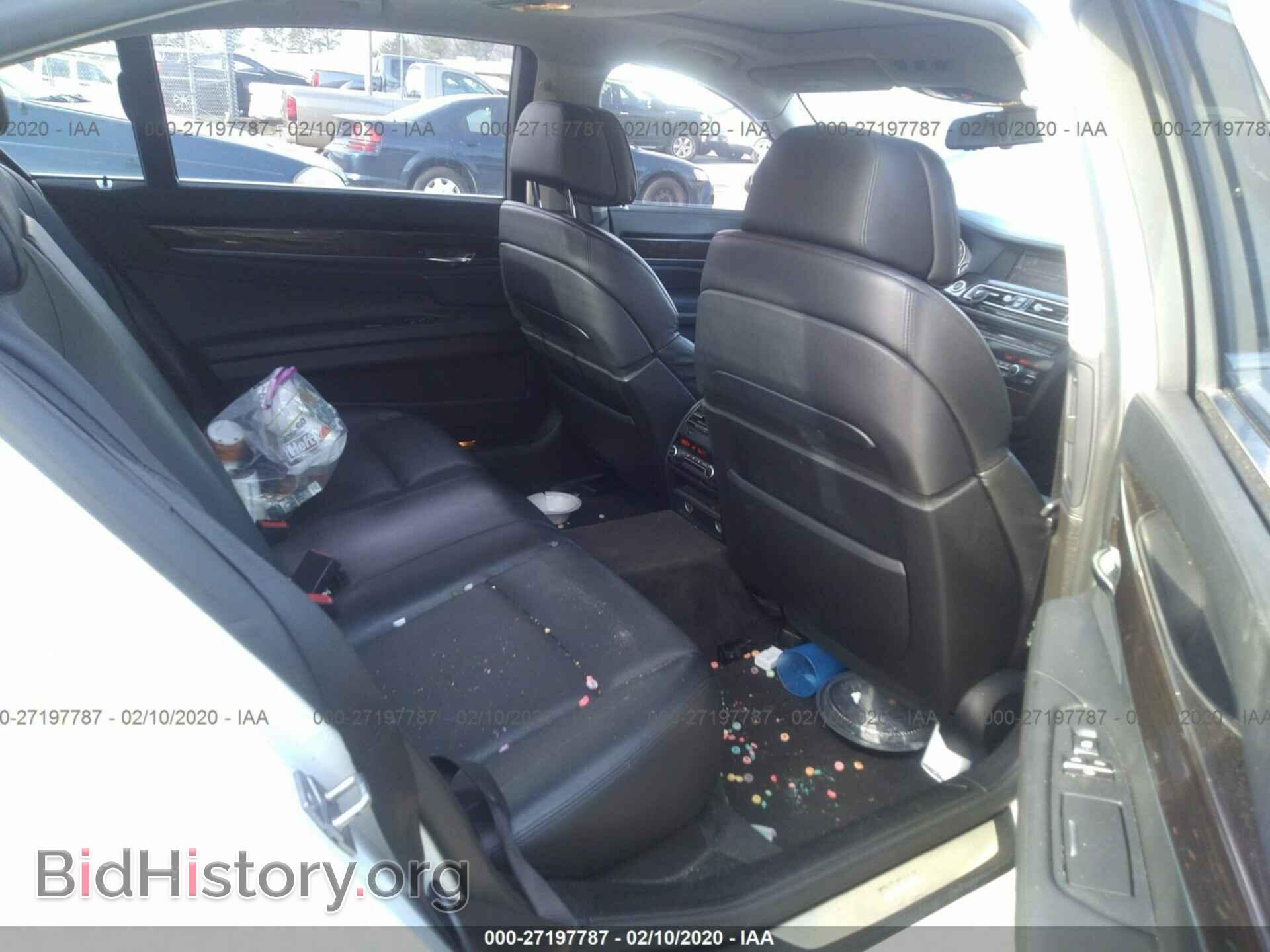 2011 BMW 750 - VIN: WBAKB8C59BCY66982 - Фото 8