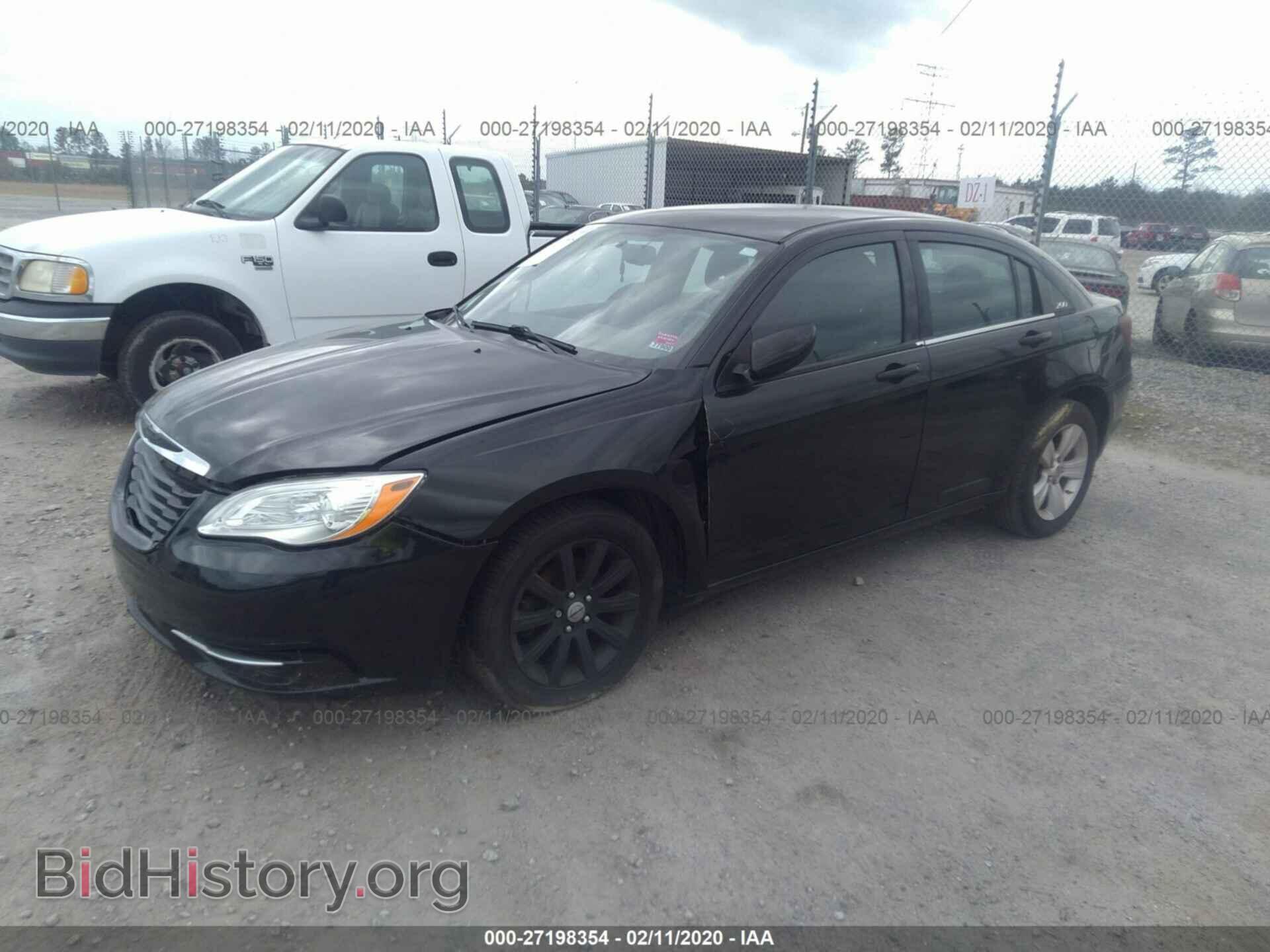2012 CHRYSLER 200 - VIN: 1C3CCBBB7CN211285 - Фото 2