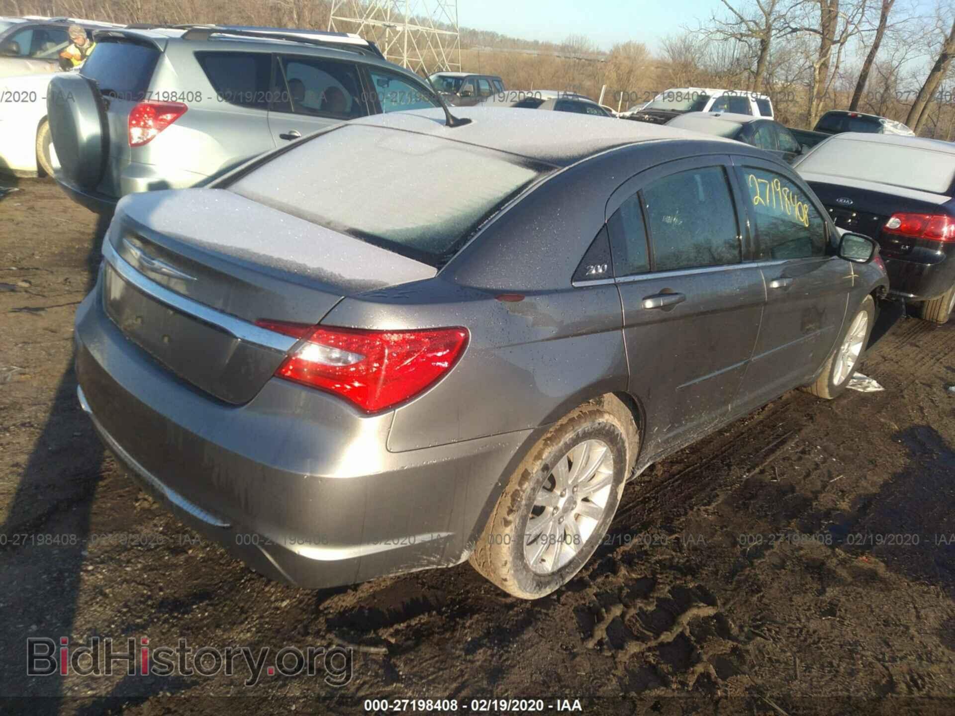 2013 CHRYSLER 200 - VIN: 1C3CCBBG9DN731811 - Фото 4