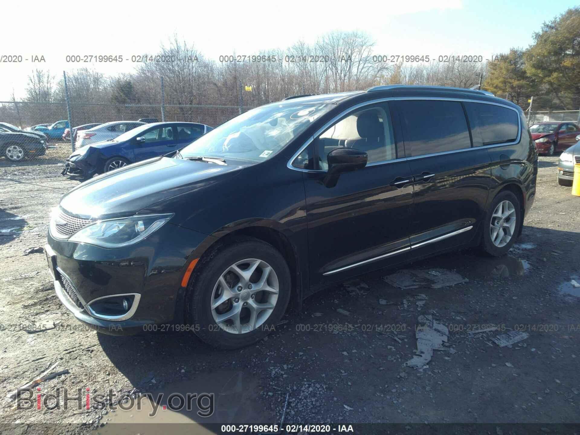 2017 CHRYSLER PACIFICA - VIN: 2C4RC1EG1HR803735 - Photo 2
