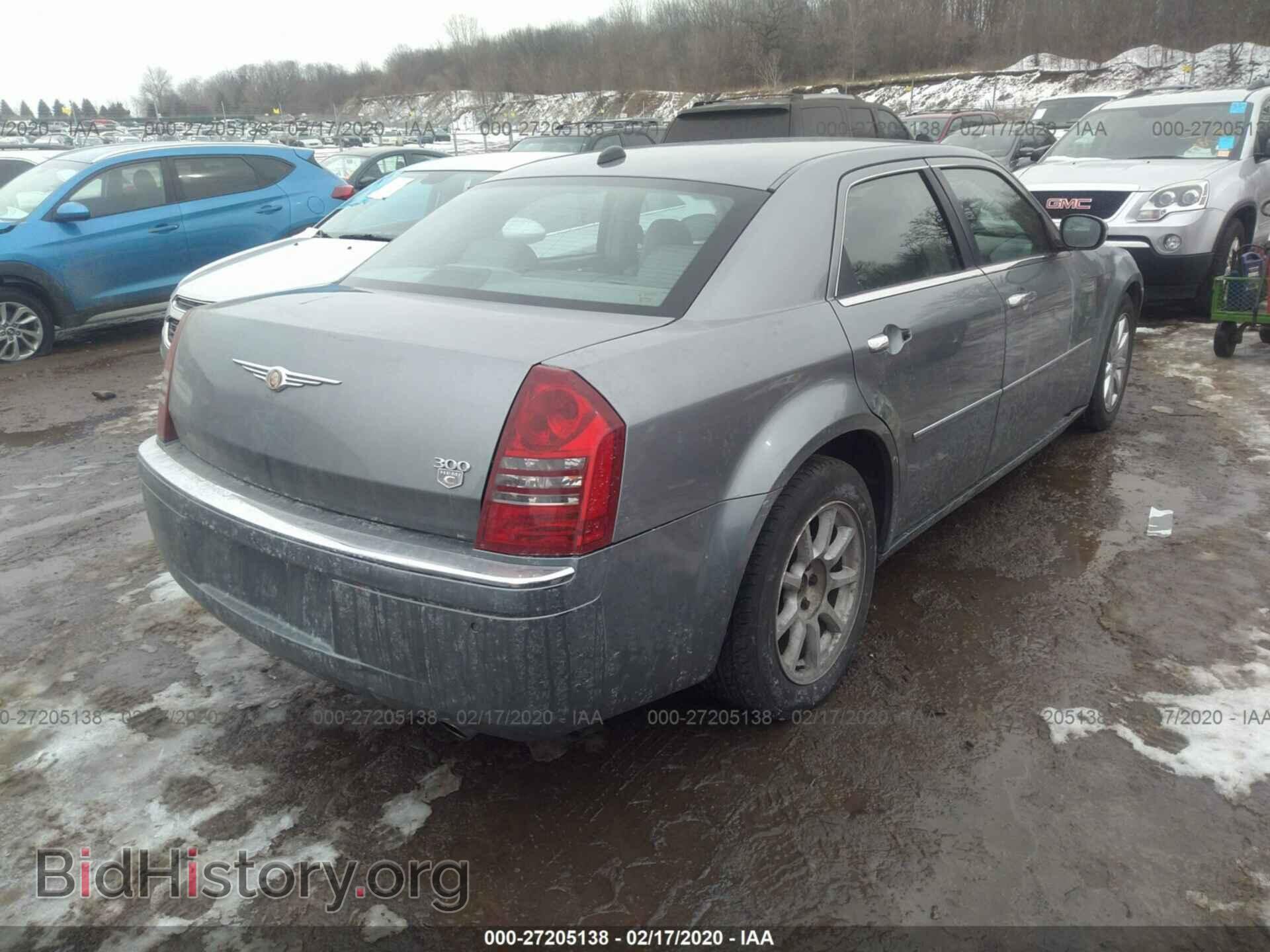 2006 CHRYSLER 300C - VIN: 2C3LA63H26H146679 - Фото 4