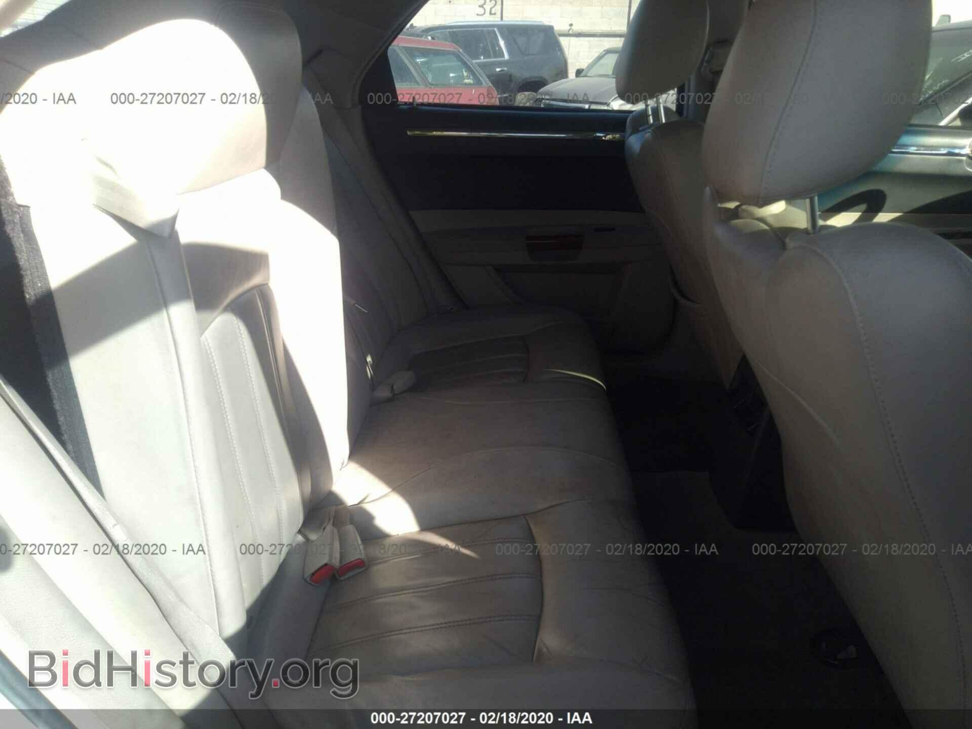 2006 CHRYSLER 300C - VIN: 2C3KA63H96H319271 - Фото 8