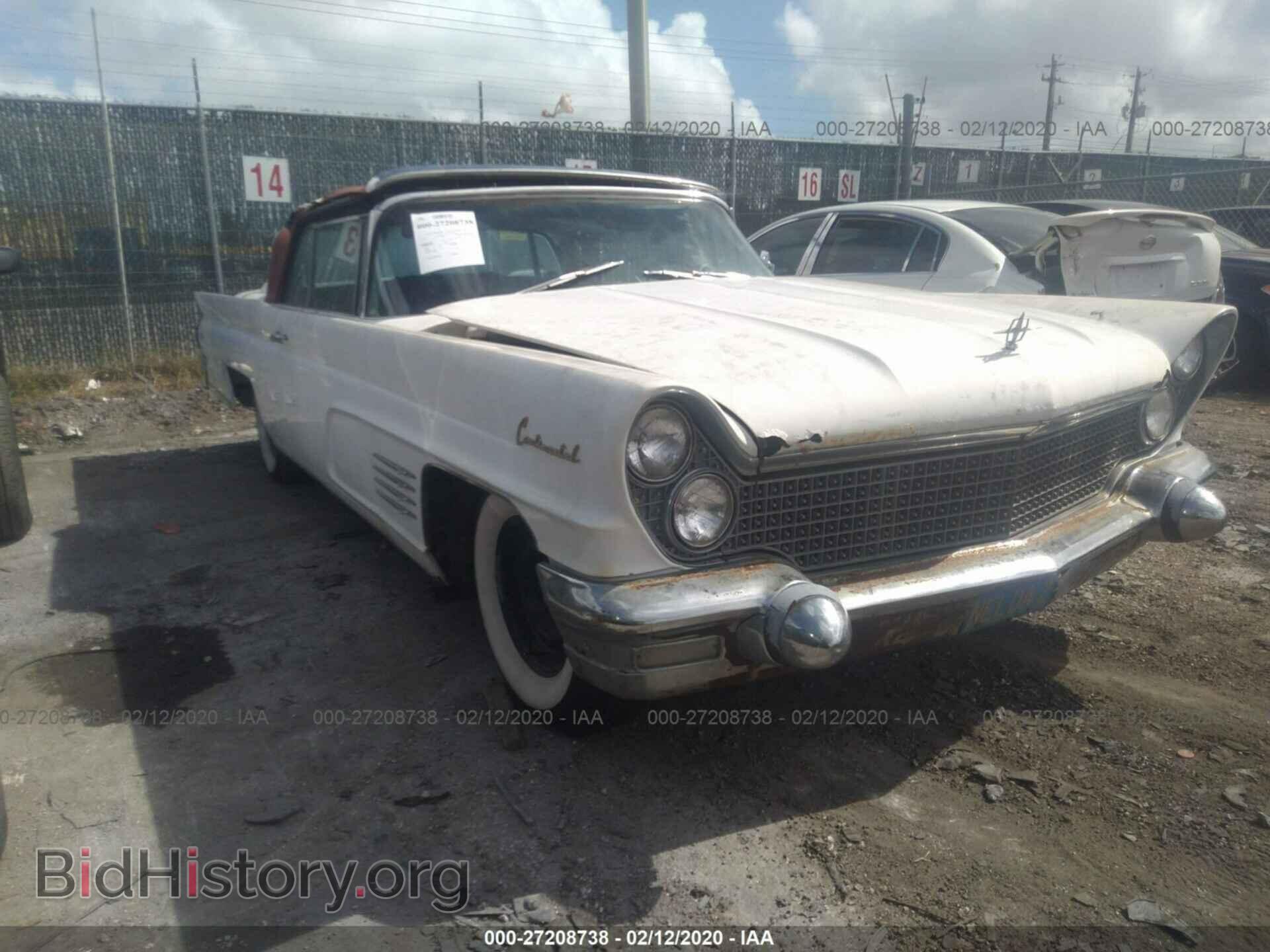 Photo 0Y85H41361 - LINCOLN CONTINENTAL 1960