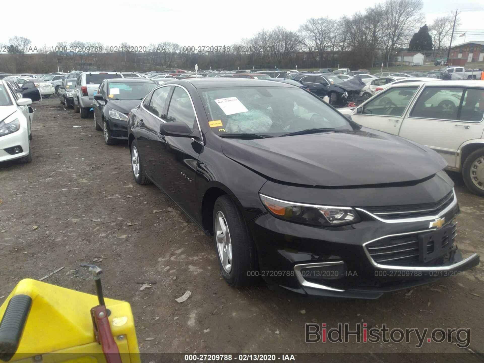 Photo 1G1ZC5ST2JF154137 - CHEVROLET MALIBU 2018