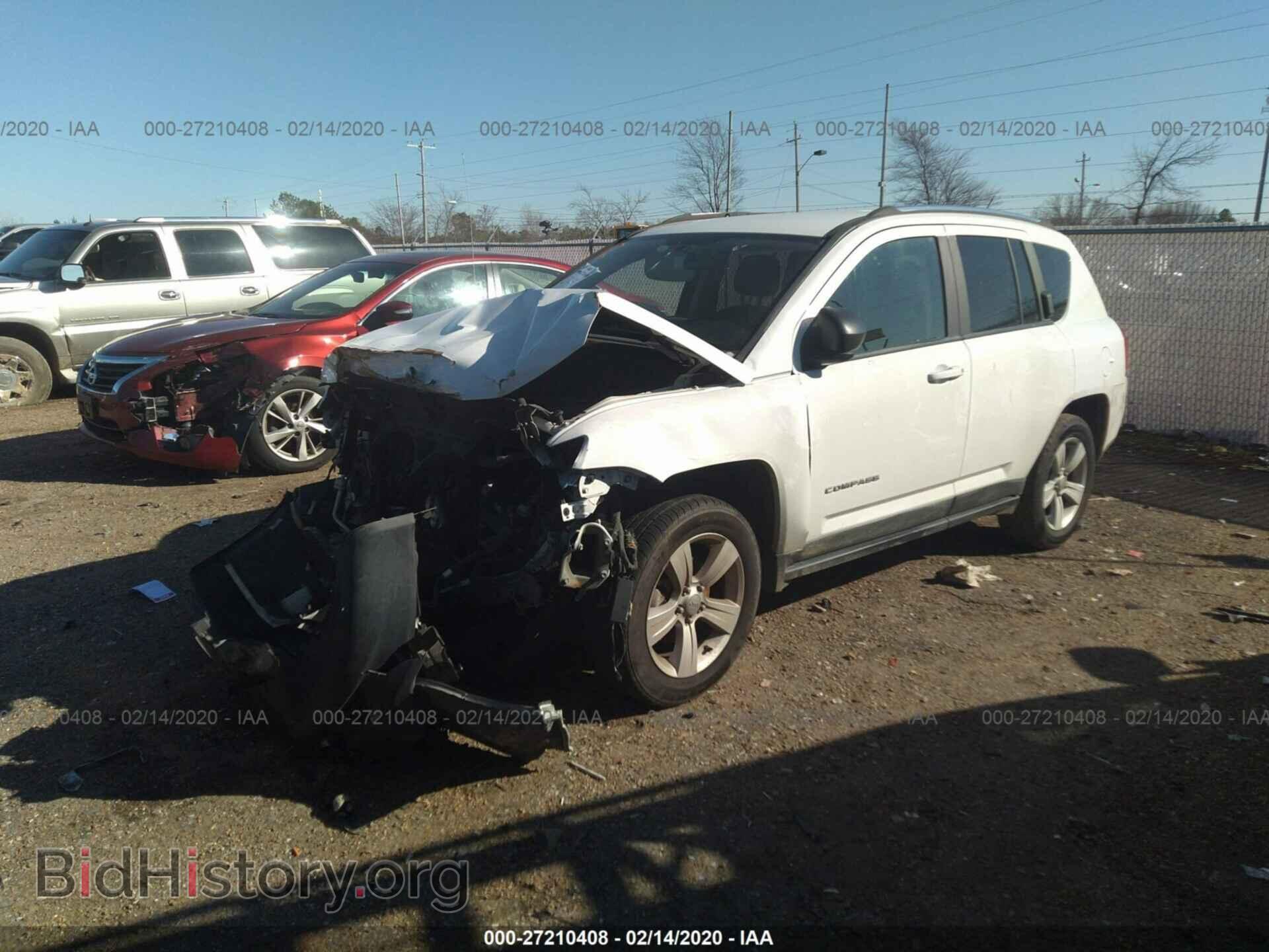 2011 JEEP COMPASS - VIN: 1J4NT1FB4BD203541 - Фото 2