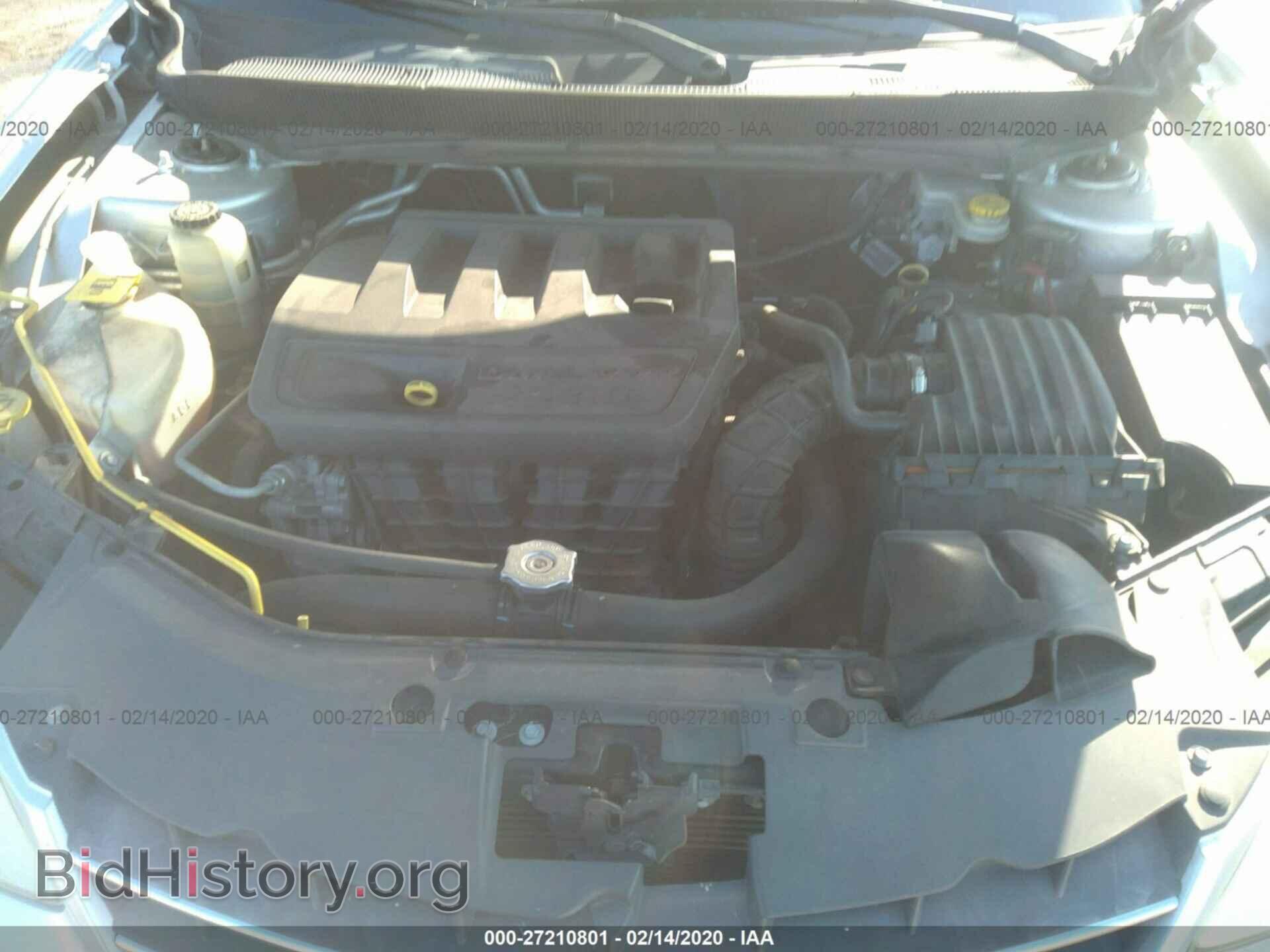 2010 CHRYSLER SEBRING - VIN: 1C3CC5FB4AN233690 - Фото 10
