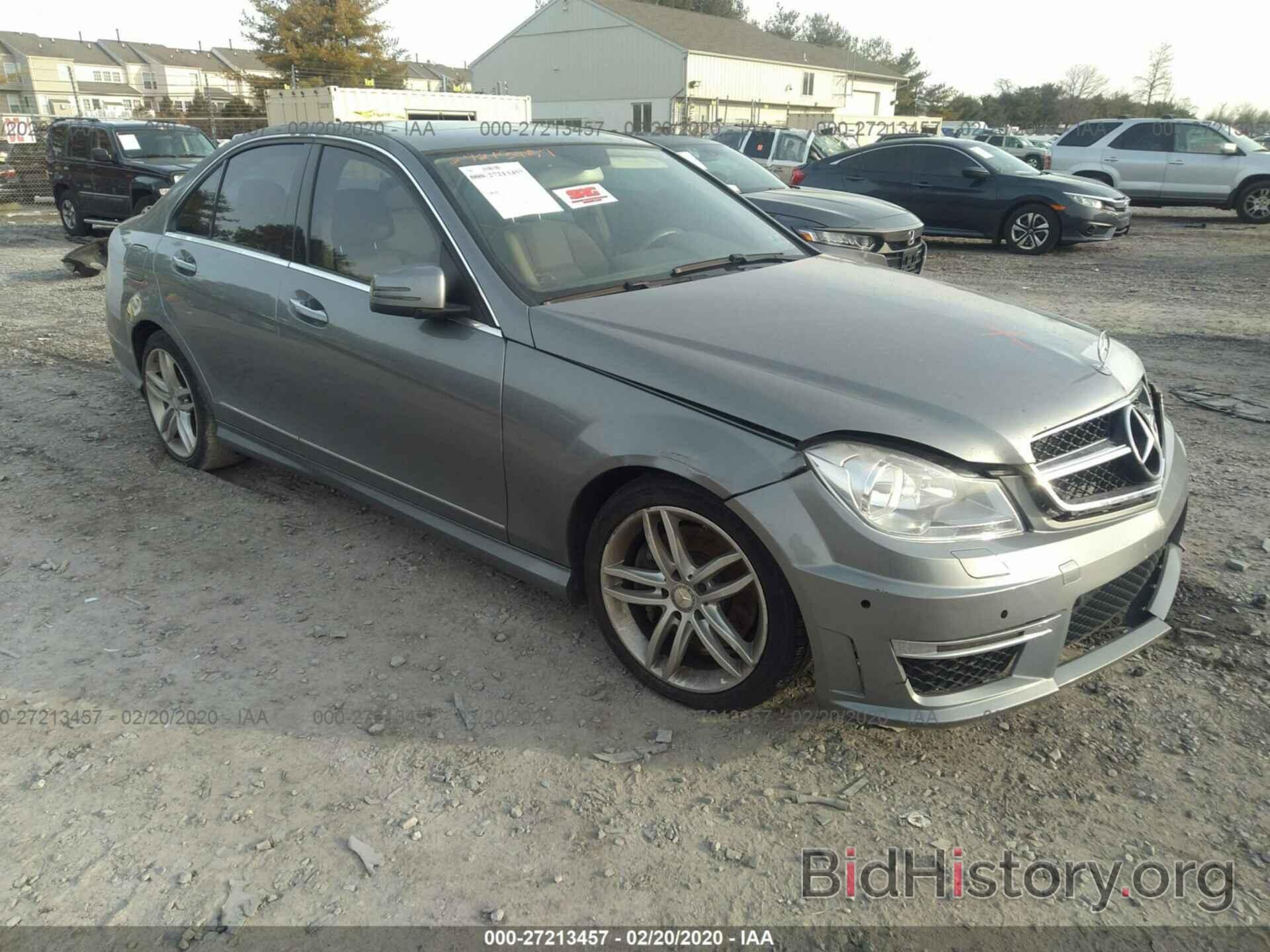 Фотография WDDGF8AB3DR282797 - MERCEDES-BENZ C 2013