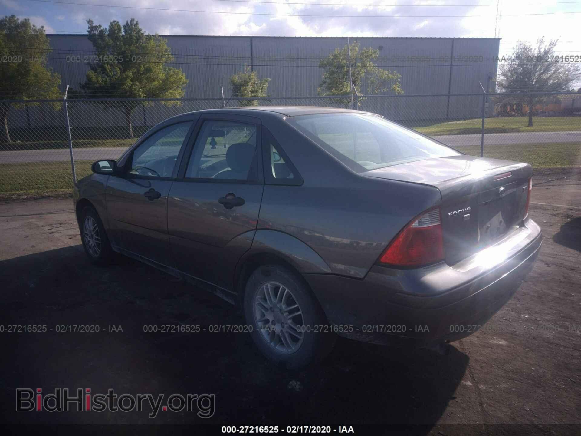 2005 FORD FOCUS - VIN: 1FAFP34N45W262708 - Фото 3
