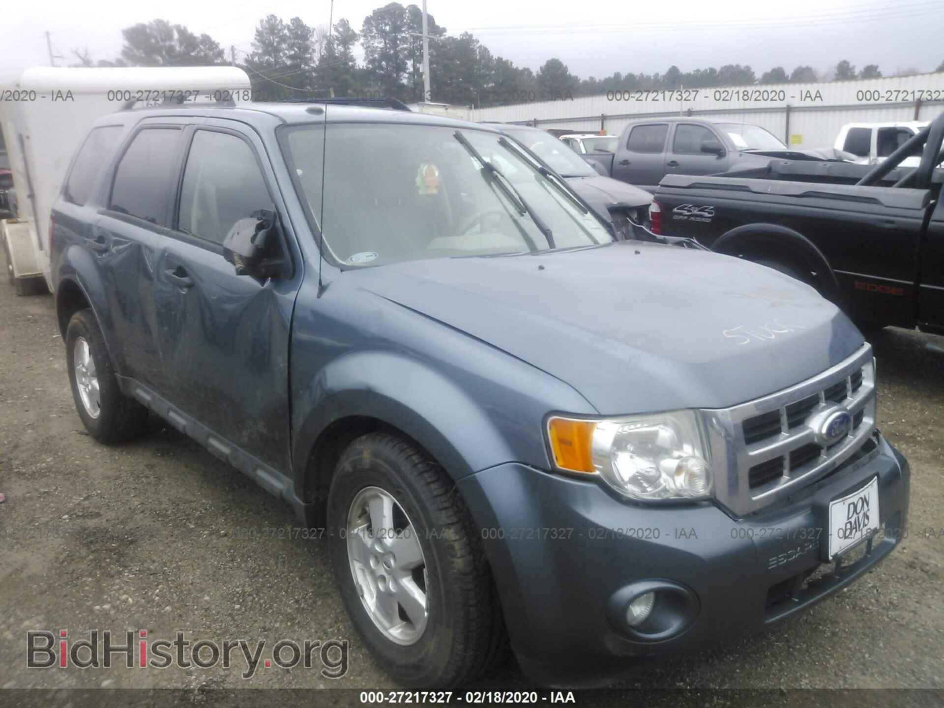 Photo 1FMCU0D7XBKA73940 - FORD ESCAPE 2011