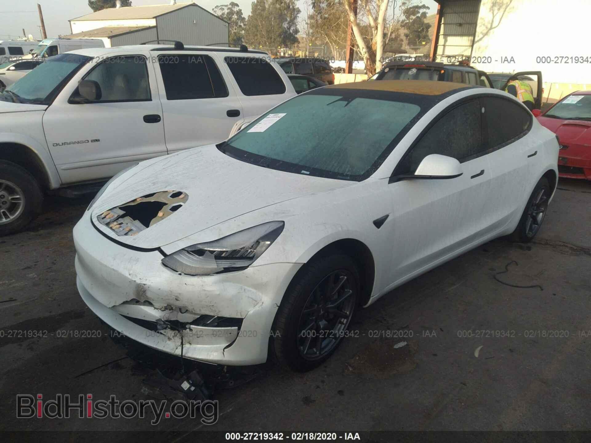 2018 TESLA MODEL 3 - VIN: 5YJ3E1EAXJF168818 - Фото 2