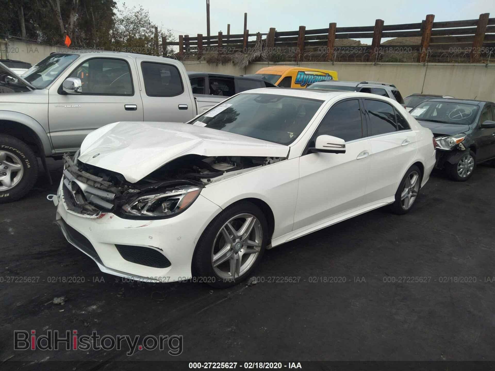 2014 MERCEDES-BENZ E - VIN: WDDHF5KB3EA886562 - Фото 2