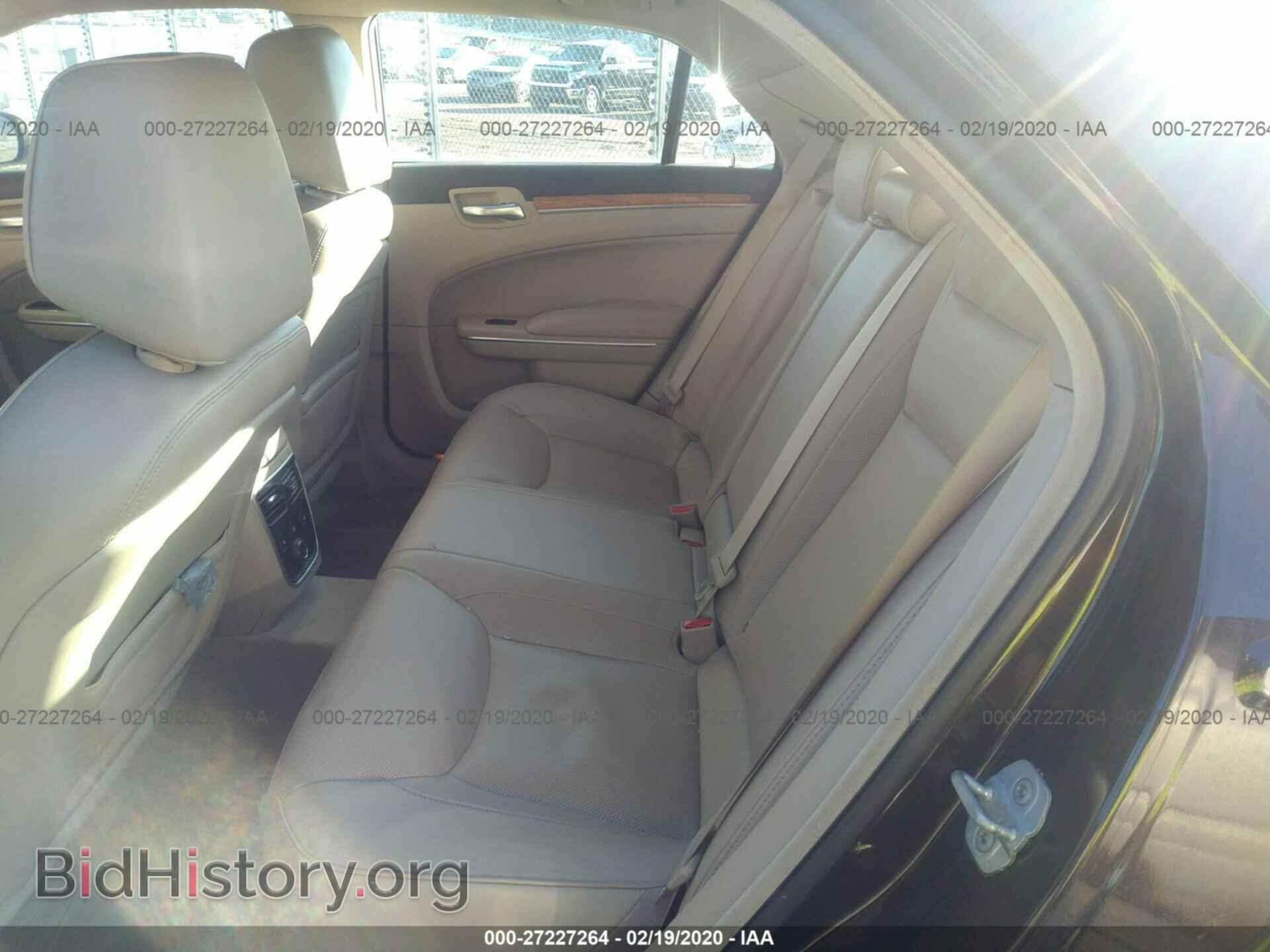 2012 CHRYSLER 300C - VIN: 2C3CCAET0CH232759 - Фото 8