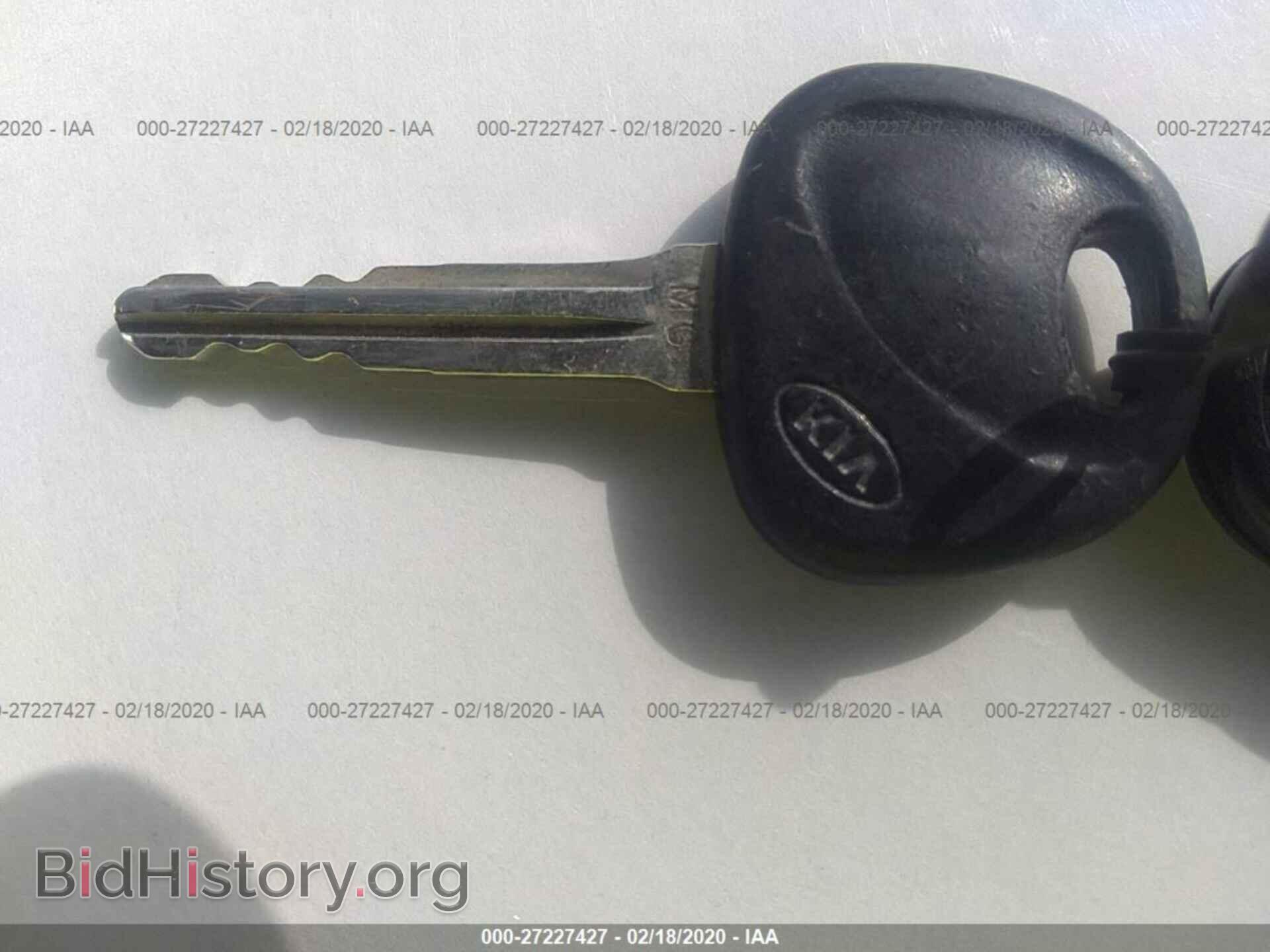 2006 KIA OPTIMA - VIN: KNAGE124165071111 - Фото 11