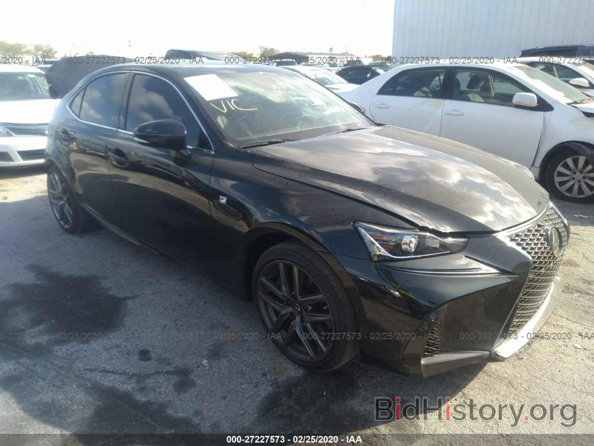 Photo JTHGA1D2XL5102375 - LEXUS IS 2020