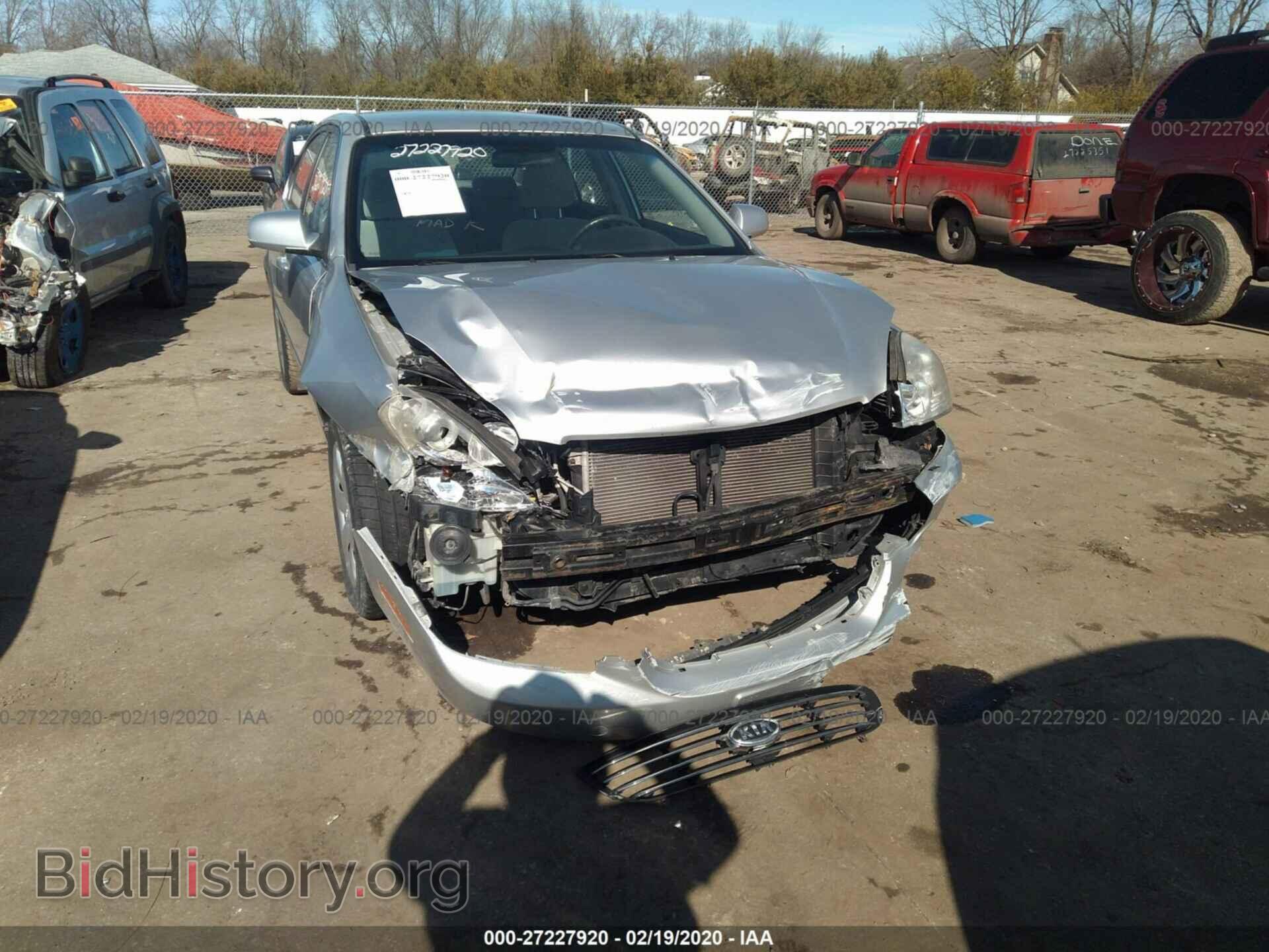2007 KIA OPTIMA - VIN: KNAGE123775112334 - Фото 6