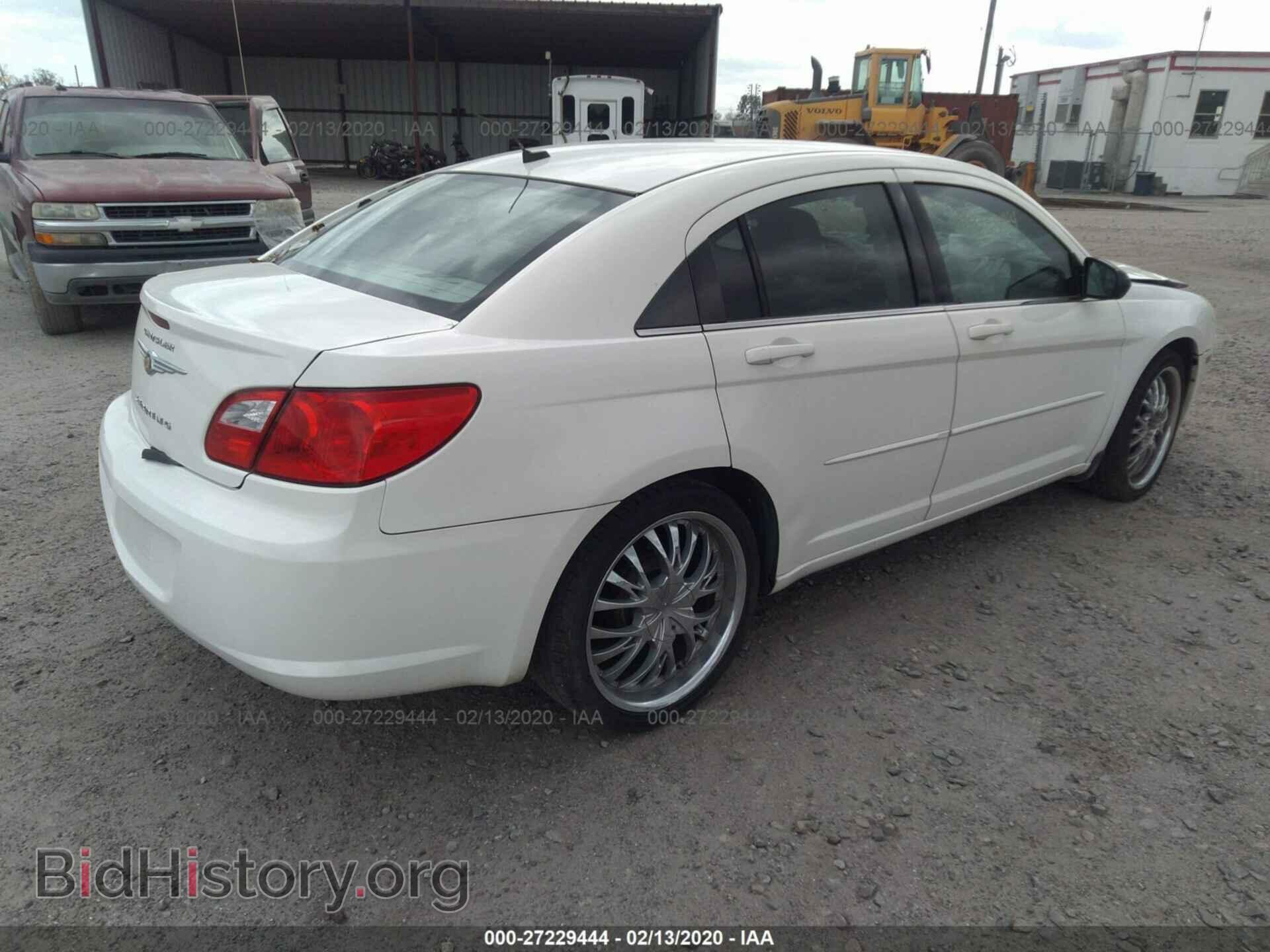 2009 CHRYSLER SEBRING - VIN: 1C3LC46B59N558418 - Фото 4