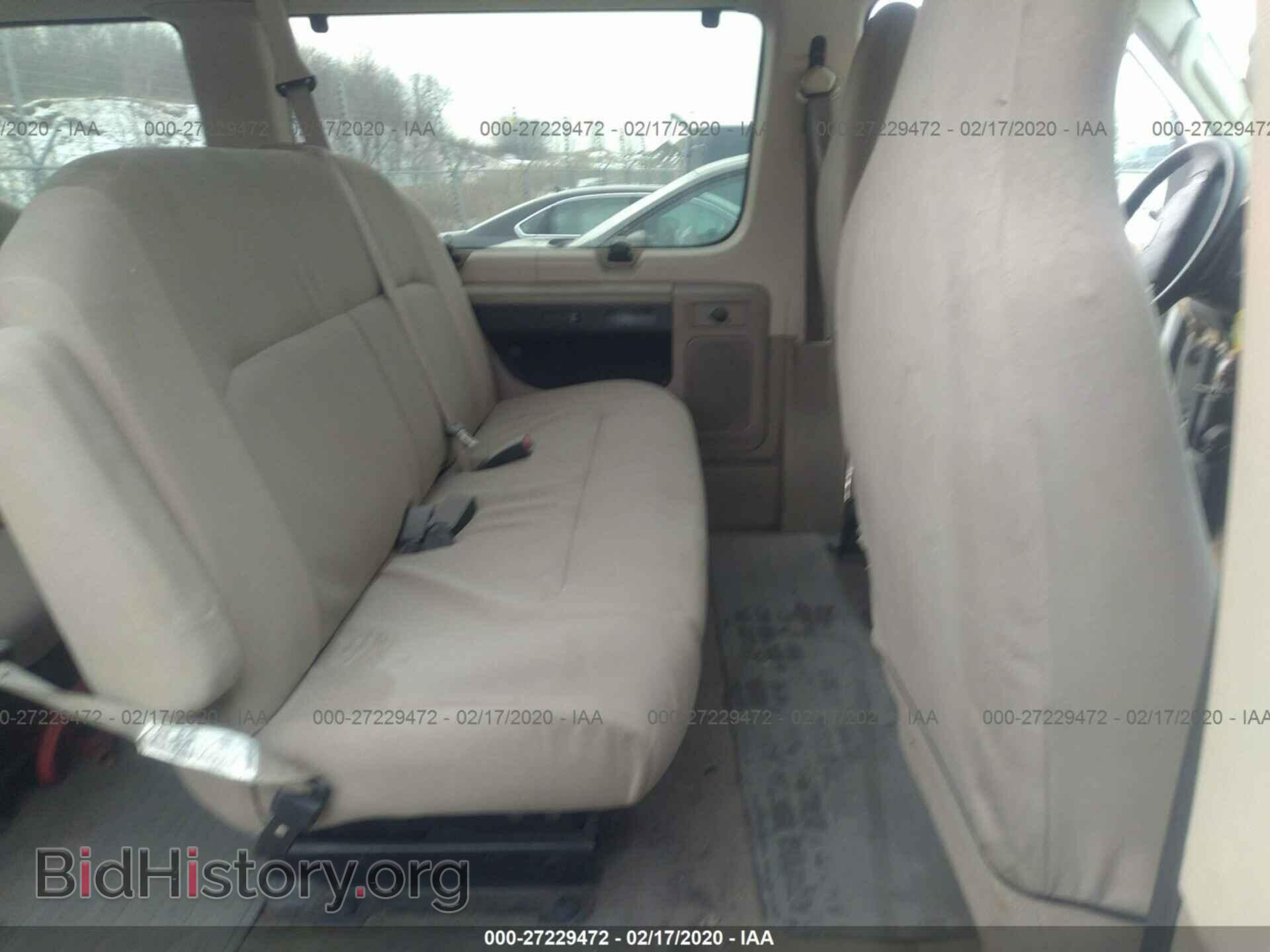 2010 FORD ECONOLINE - VIN: 1FBNE3BL8ADA50028 - Фото 8
