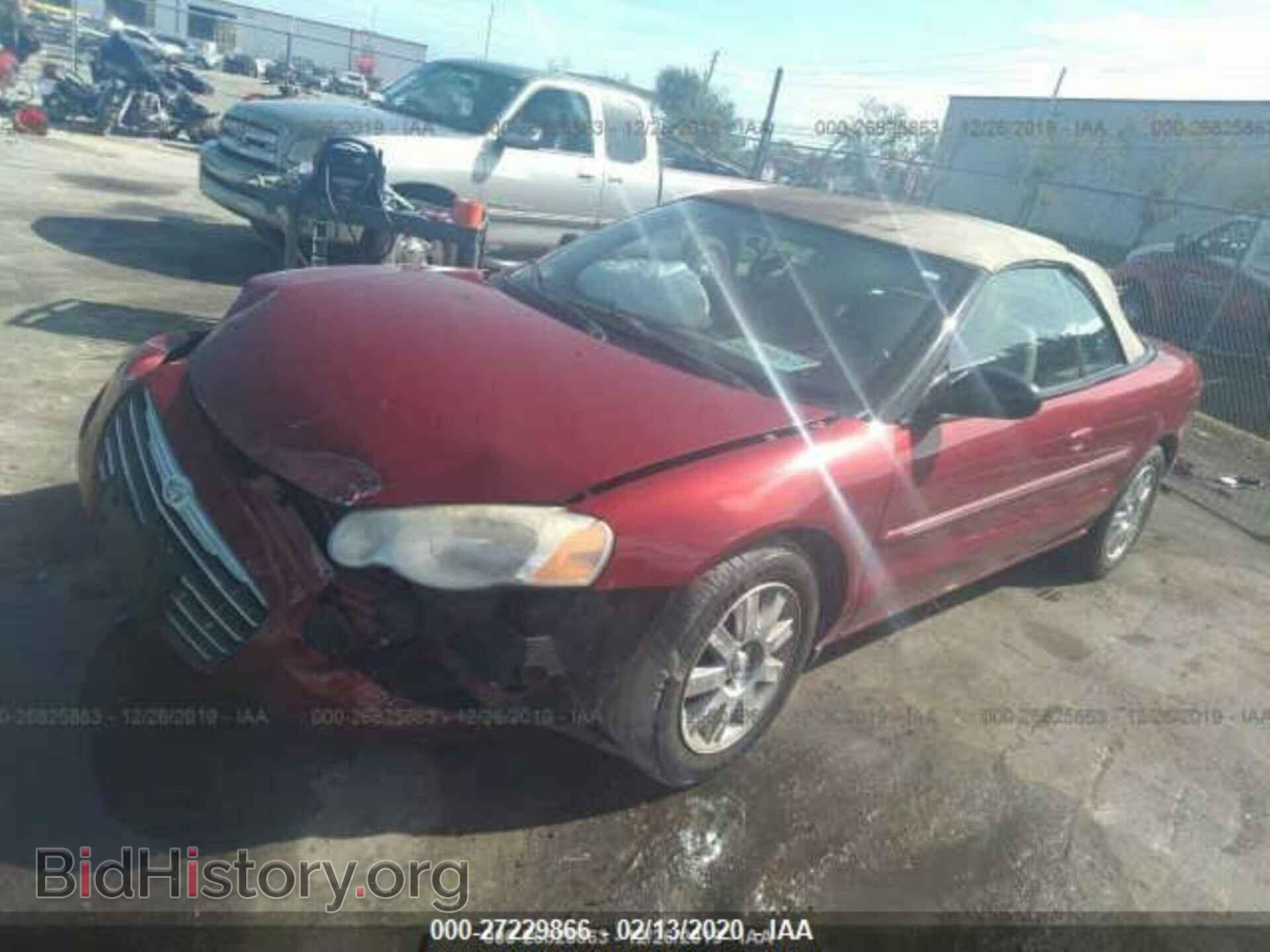 2004 CHRYSLER SEBRING - VIN: 1C3EL65R04N299056 - Photo 2