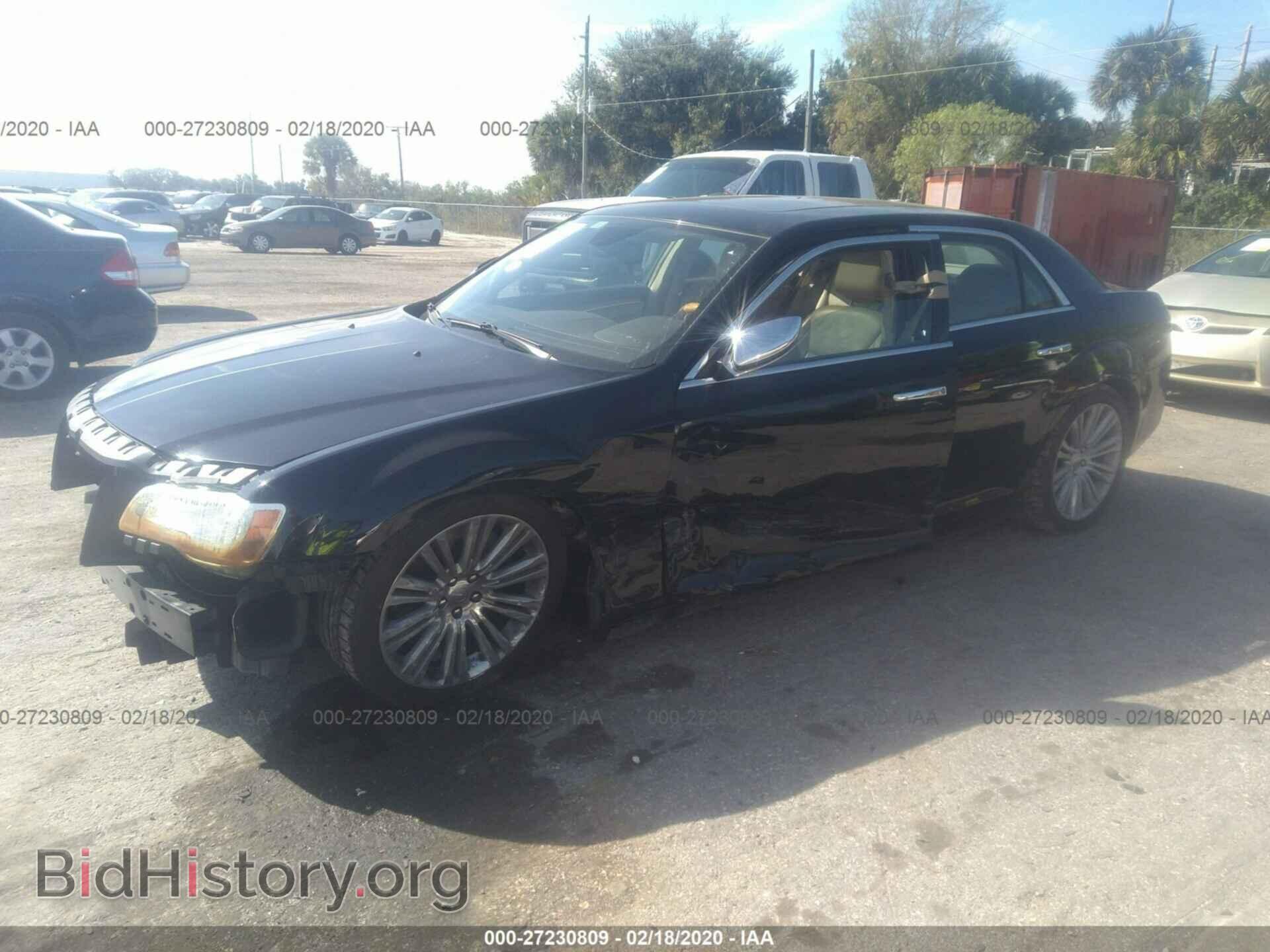 2013 CHRYSLER 300C - VIN: 2C3CCAET9DH670813 - Фото 2