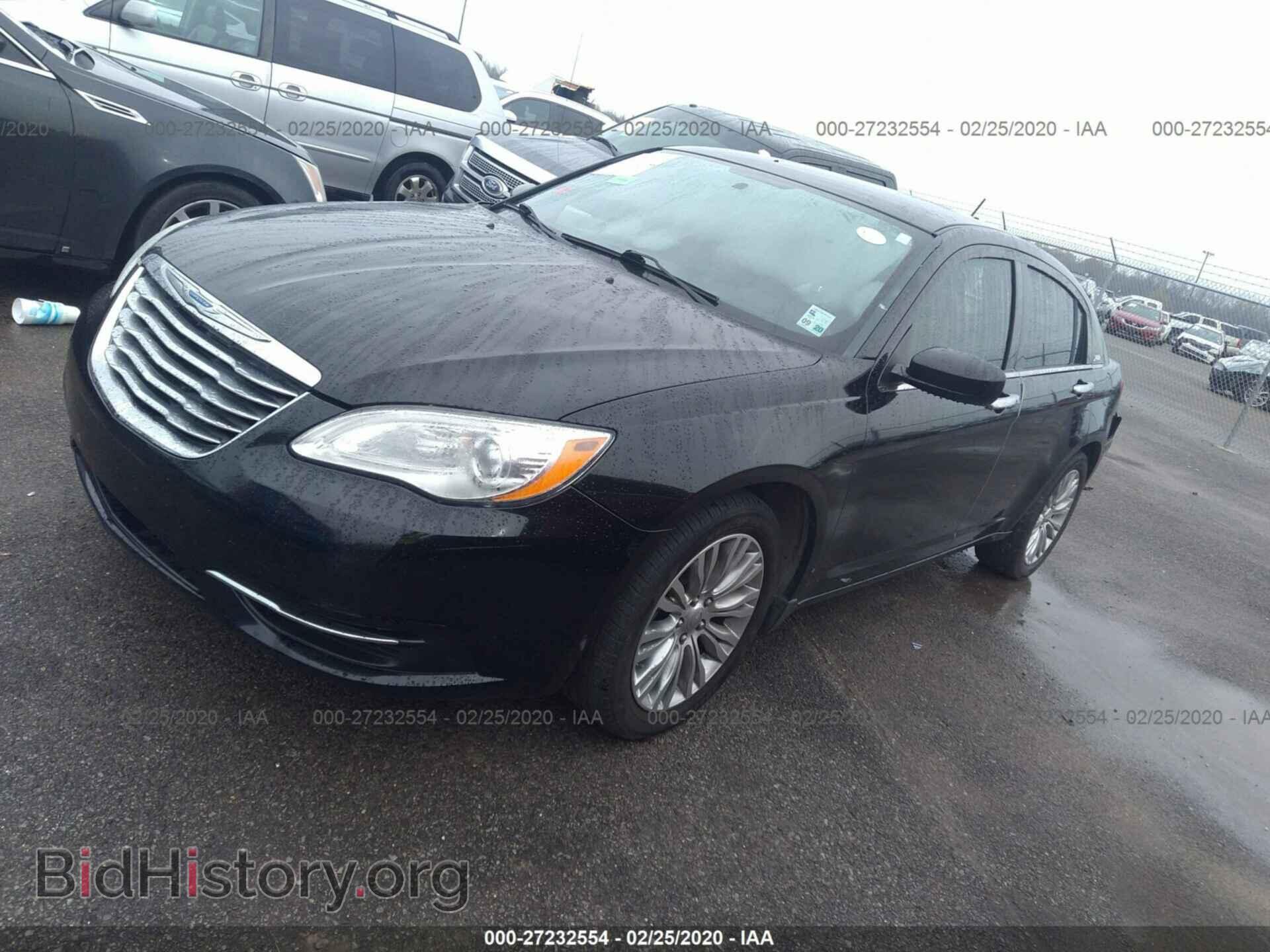 2012 CHRYSLER 200 - VIN: 1C3CCBAB8CN262165 - Фото 2
