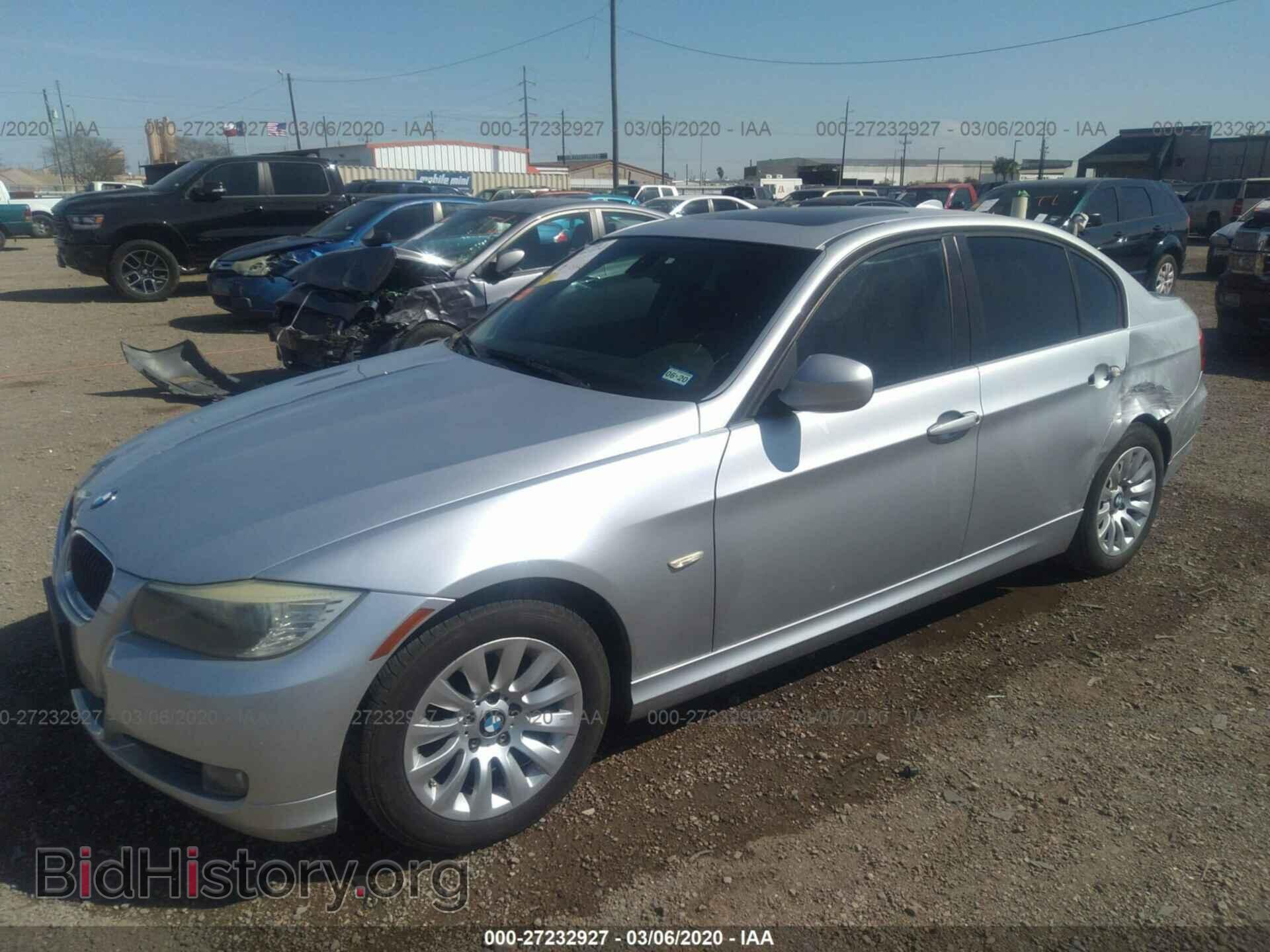2009 BMW 328 - VIN: WBAPH775X9NM30021 - Фото 2