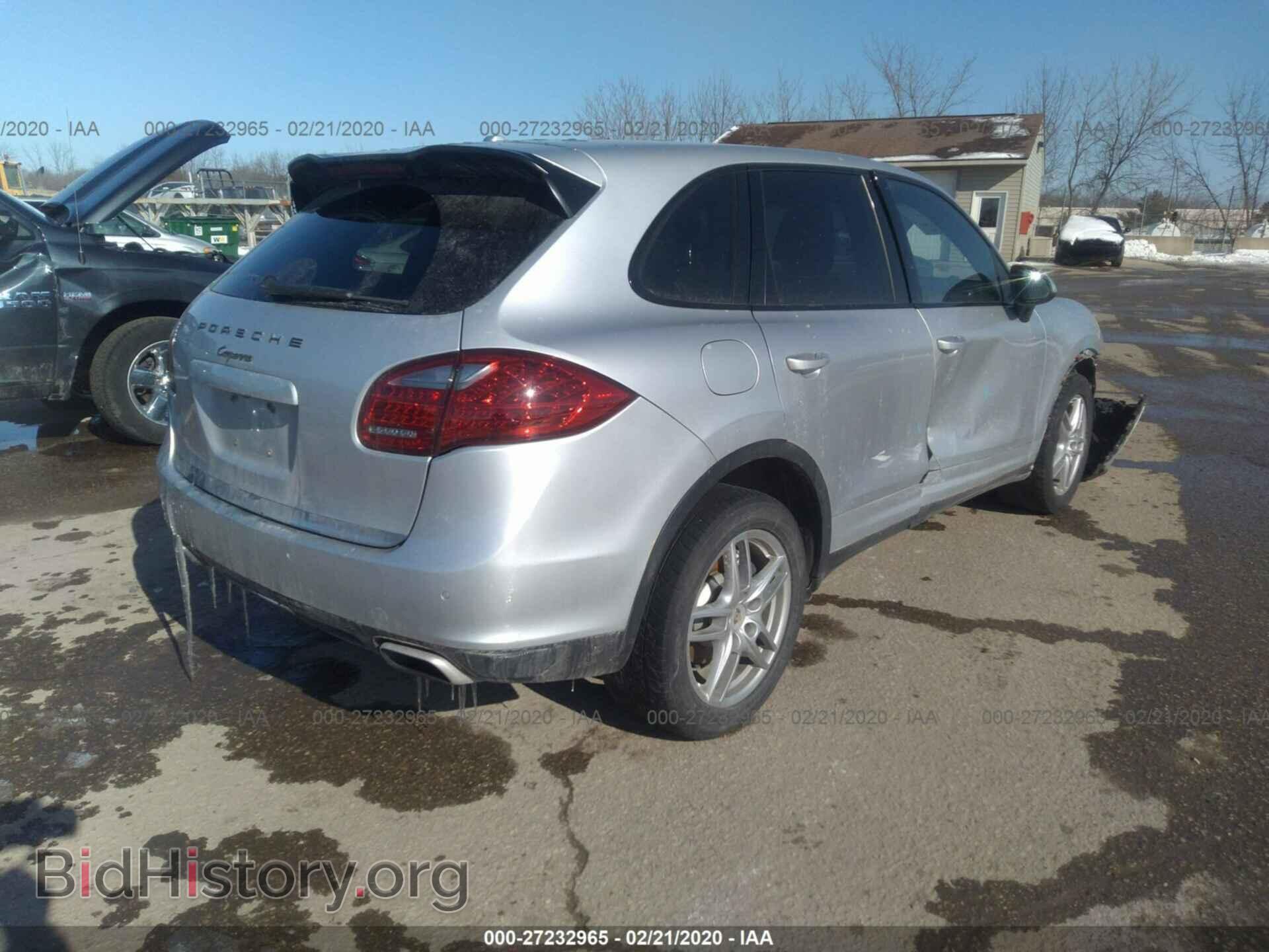 2011 PORSCHE CAYENNE - VIN: WP1AA2A22BLA04774 - Фото 4