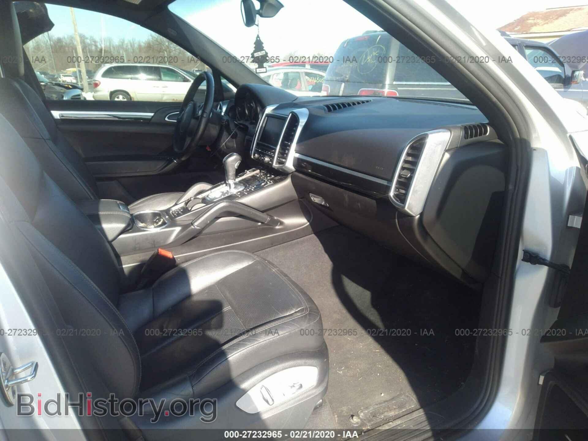 2011 PORSCHE CAYENNE - VIN: WP1AA2A22BLA04774 - Фото 5