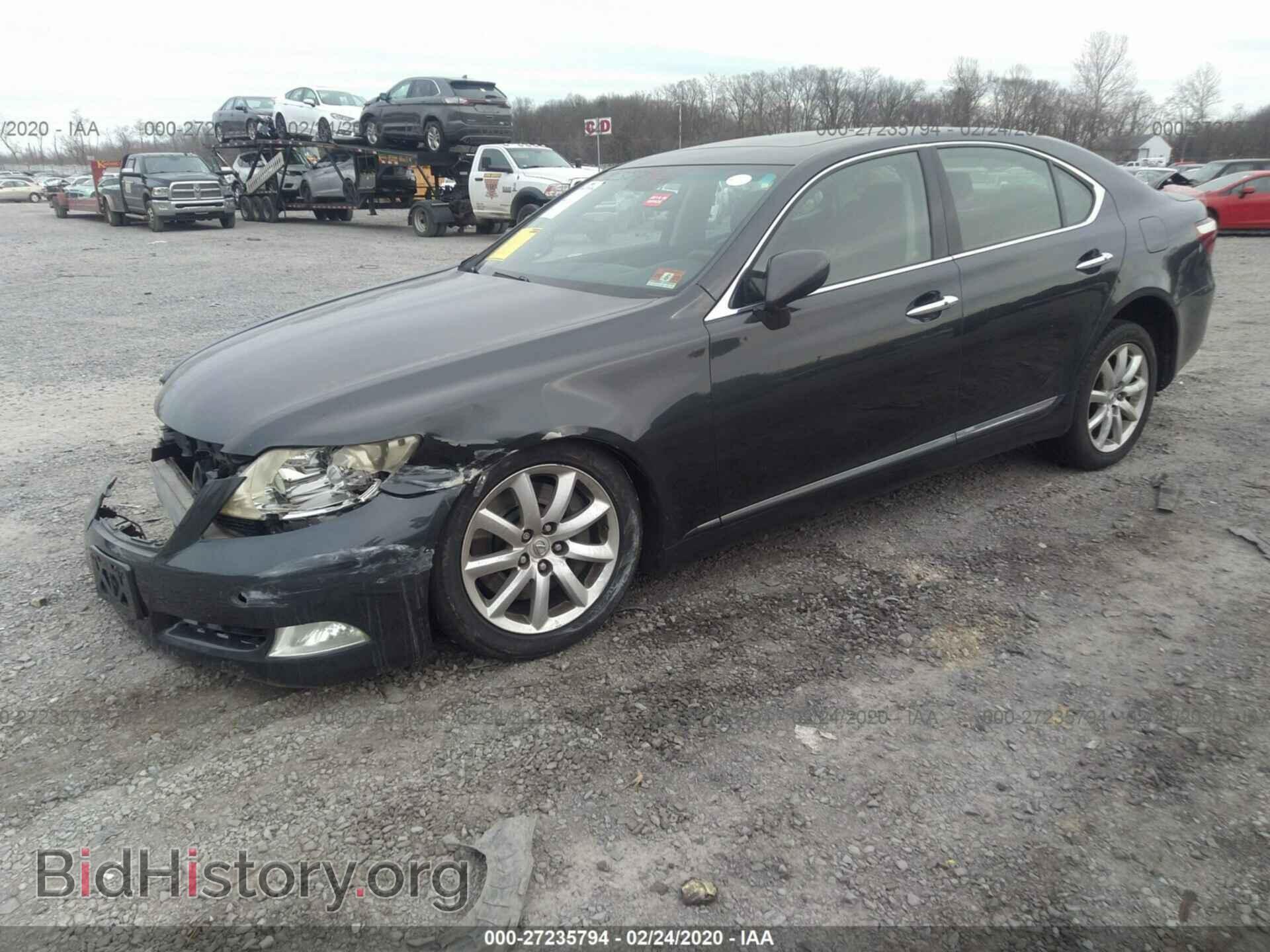 2009 LEXUS LS - VIN: JTHCL46F095001963 - Фото 2