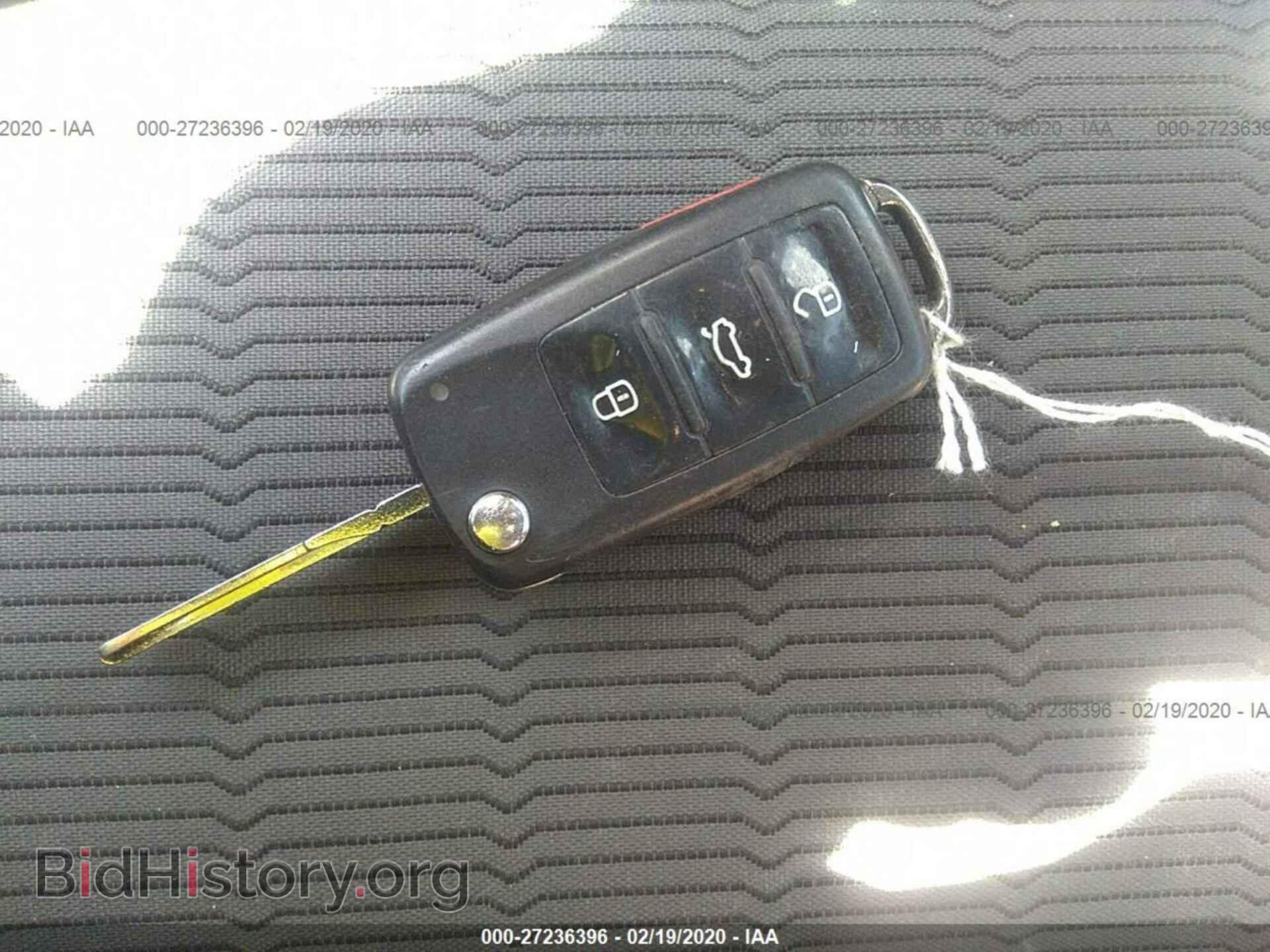 2012 VOLKSWAGEN BEETLE - VIN: 3VWFP7AT3CM615504 - Фото 11