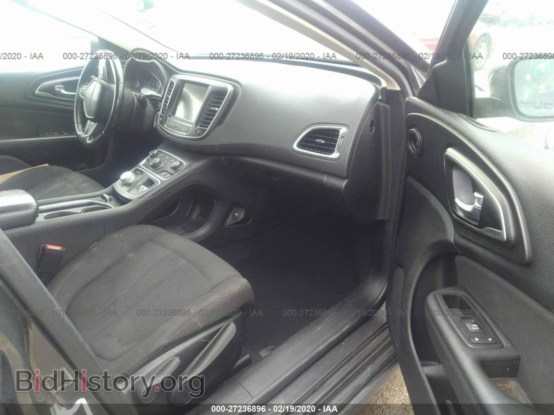 2016 CHRYSLER 200 - VIN: 1C3CCCAB7GN155653 - Photo 5