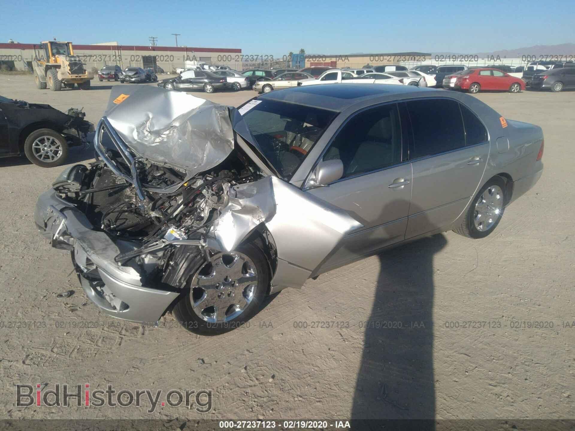 2001 LEXUS LS - VIN: JTHBN30FX10030607 - Photo 2