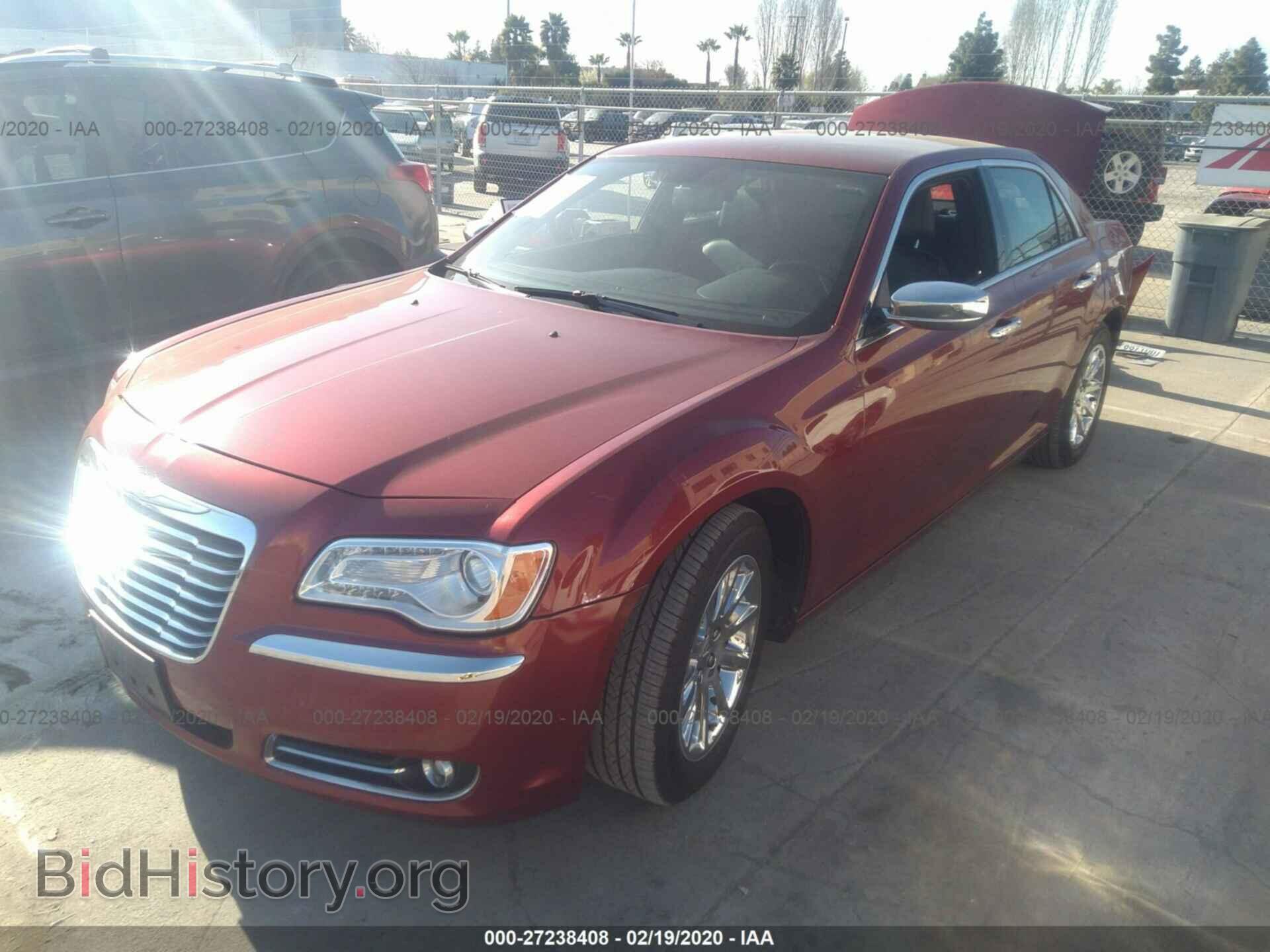 2014 CHRYSLER 300C - VIN: 2C3CCAETXEH169690 - Фото 2