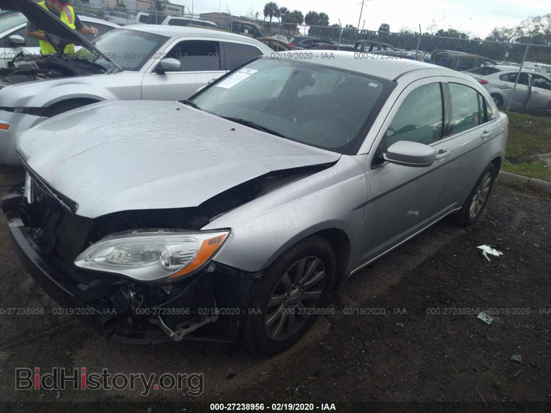 2012 CHRYSLER 200 - VIN: 1C3CCBBB6CN226537 - Фото 2