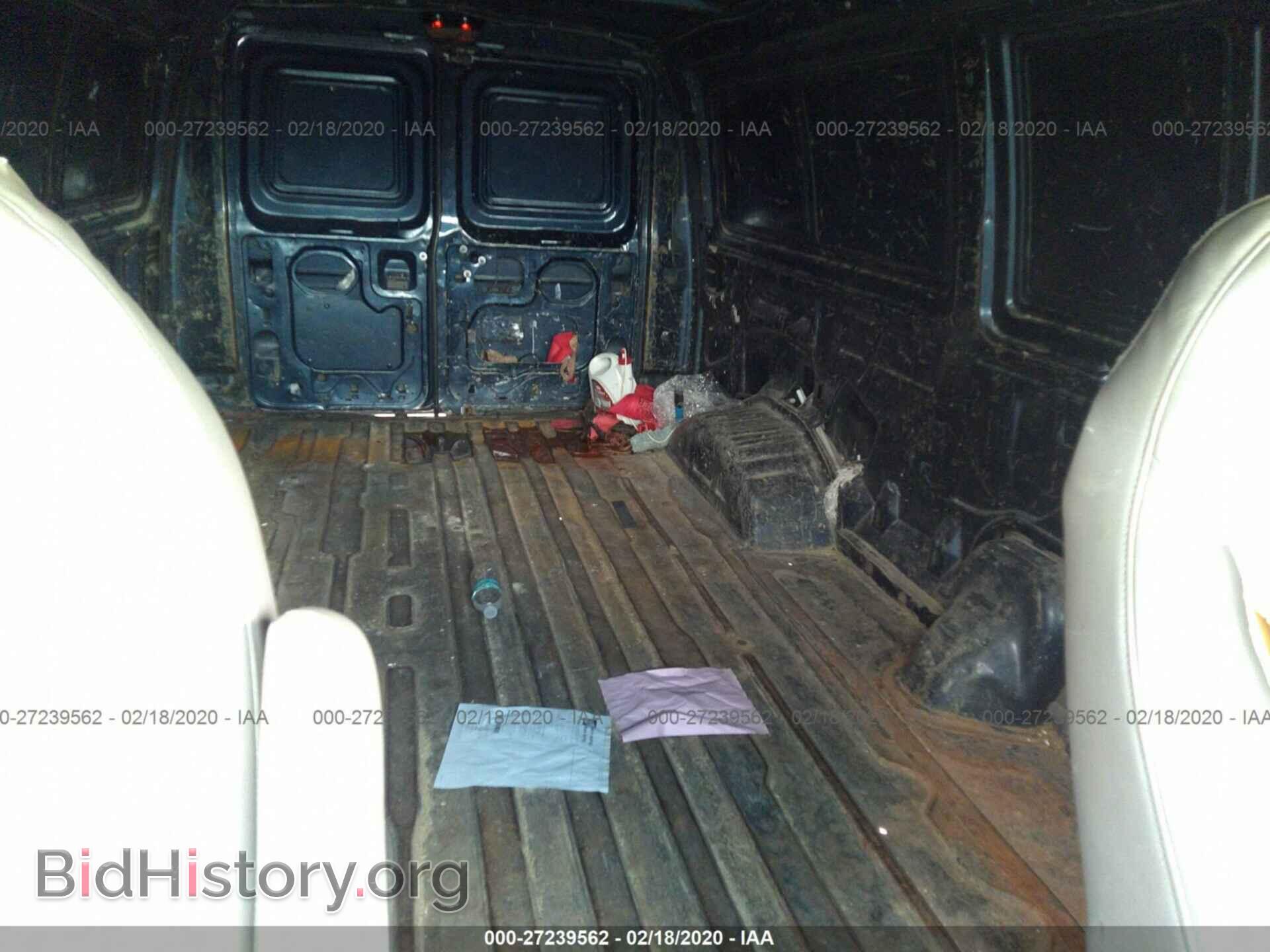 2002 FORD ECONOLINE - VIN: 1FTNE24L52HA42675 - Photo 8