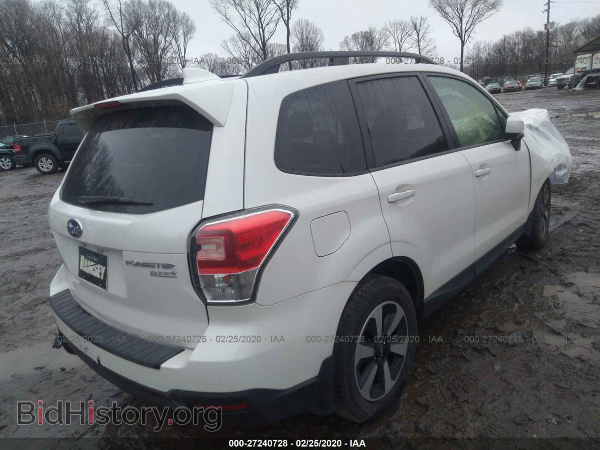 2017 SUBARU FORESTER - VIN: JF2SJAEC2HH416984 - Фото 4