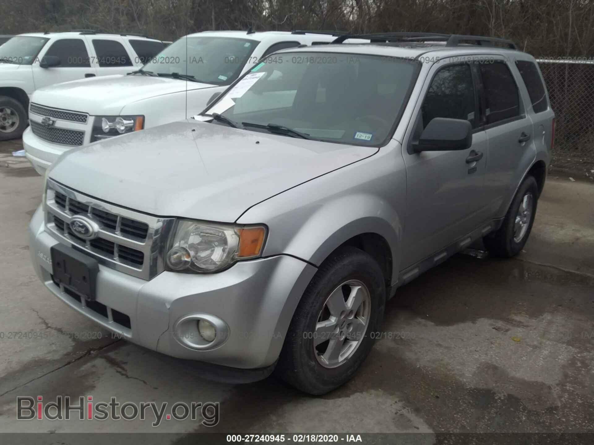 2011 FORD ESCAPE - VIN: 1FMCU0D74BKA07125 - Фото 2