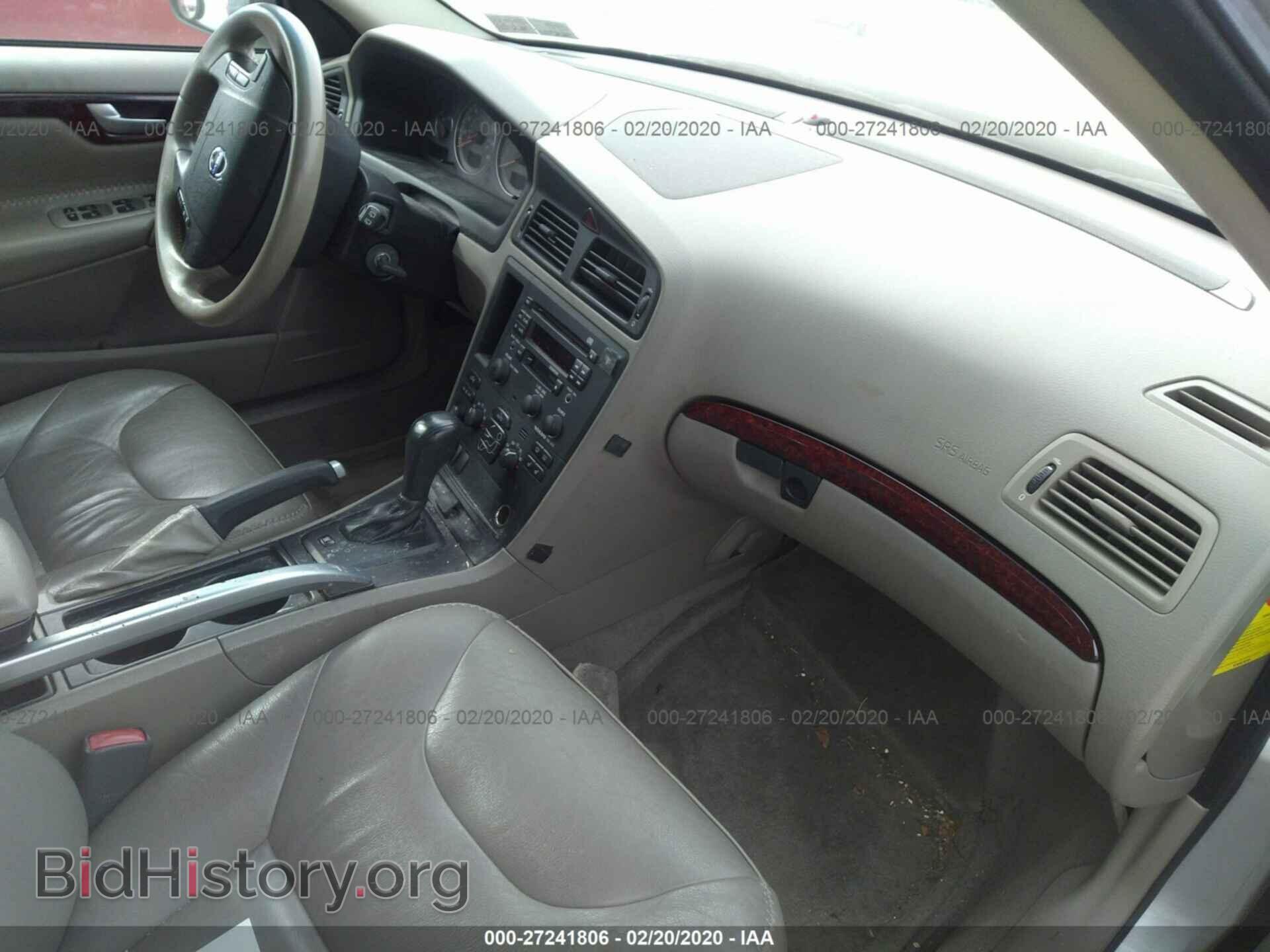 2004 VOLVO XC70 - VIN: YV1SZ59H541161586 - Фото 5