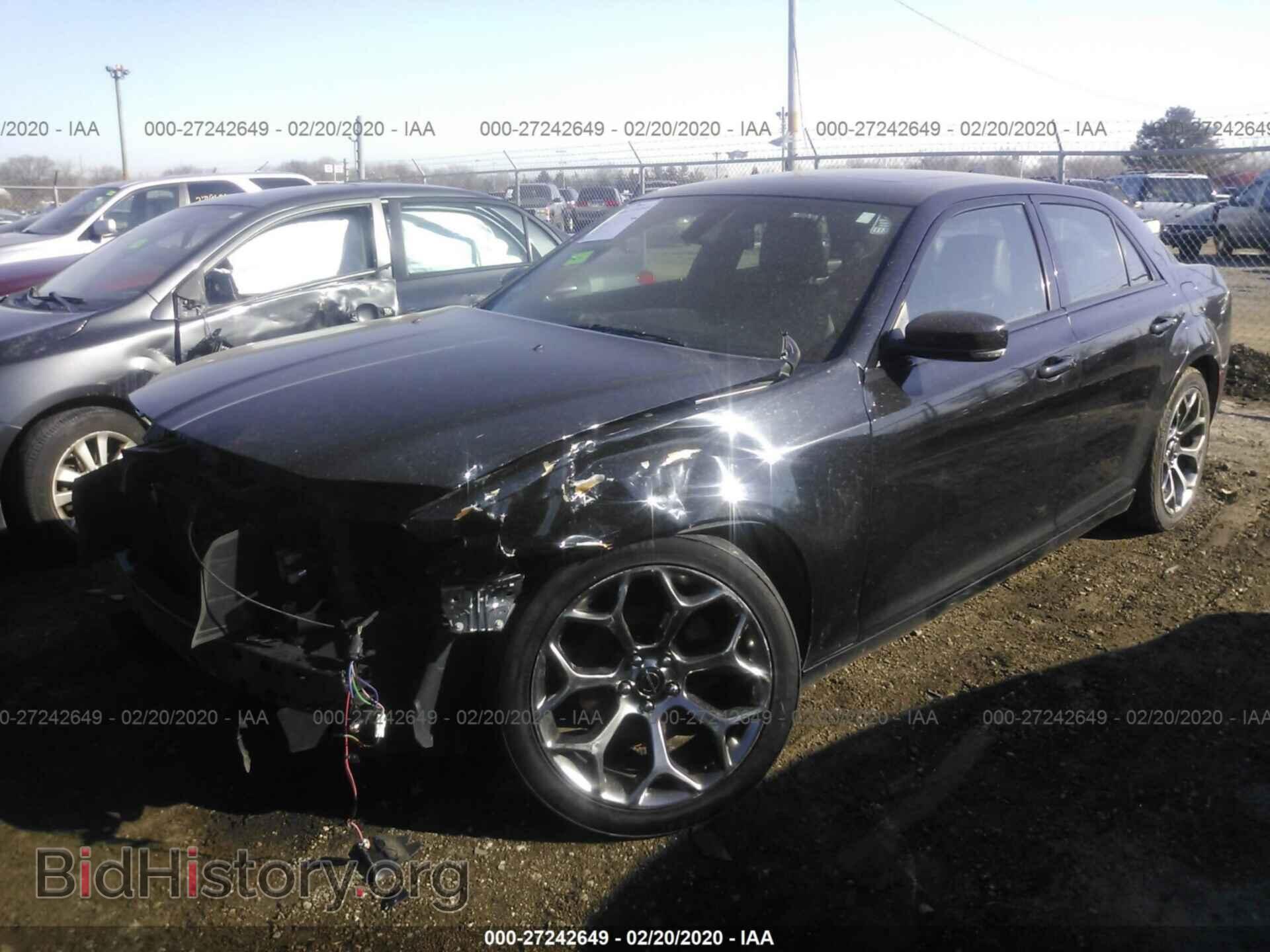 2015 CHRYSLER 300 - VIN: 2C3CCABG5FH780641 - Фото 2