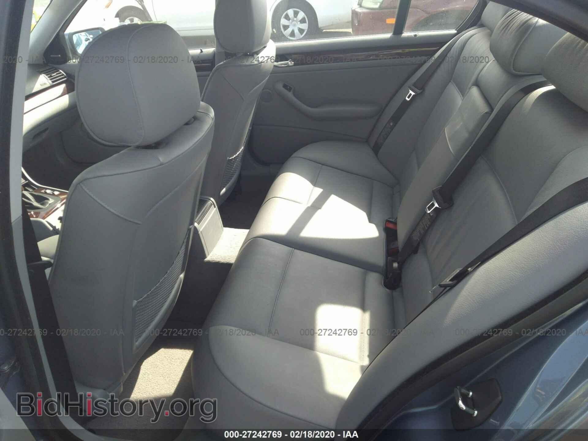 2005 BMW 330 - VIN: WBAEV53425KM40667 - Фото 8