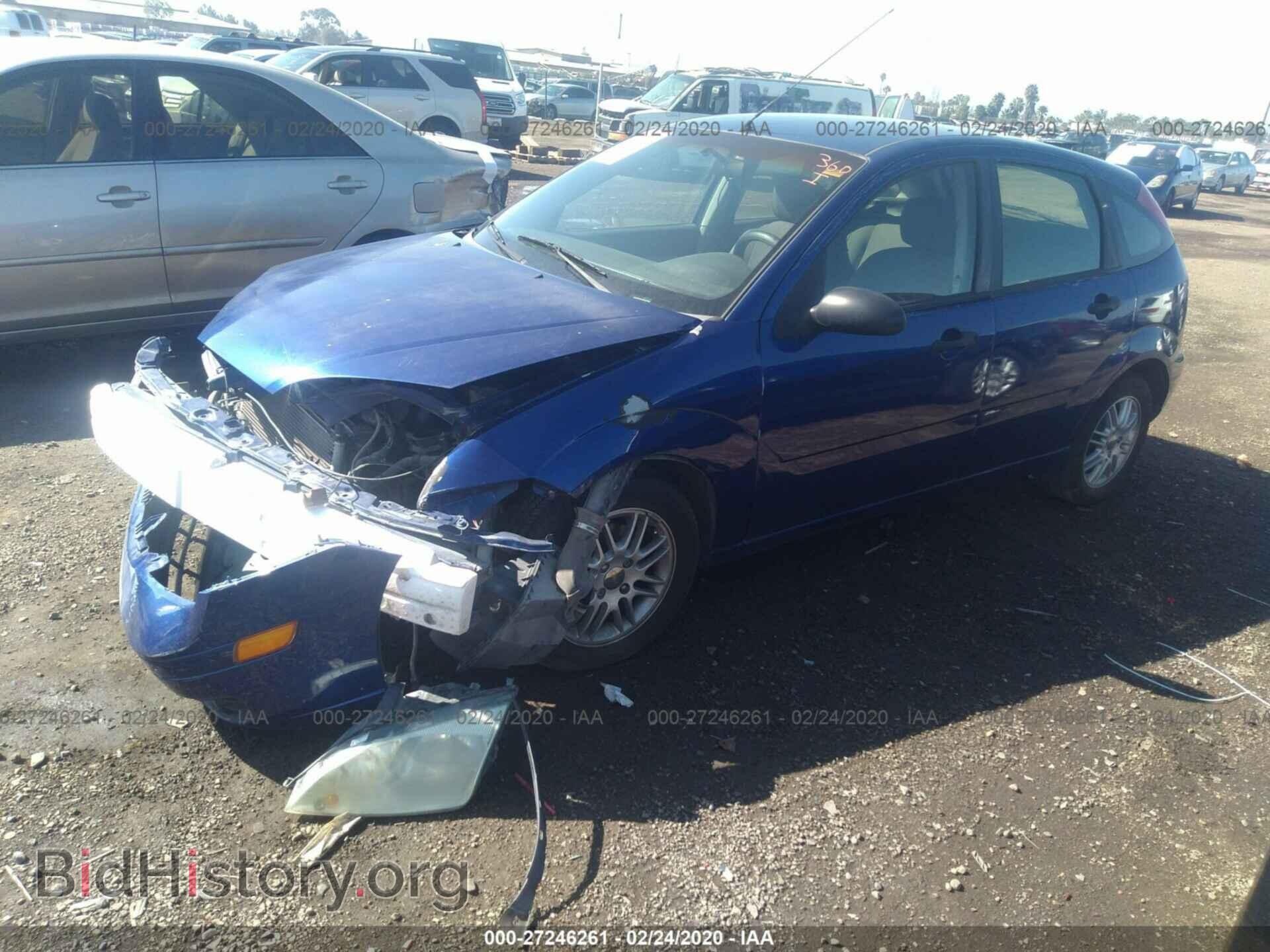 2005 FORD FOCUS - VIN: 3FAFP37N05R117776 - Фото 2