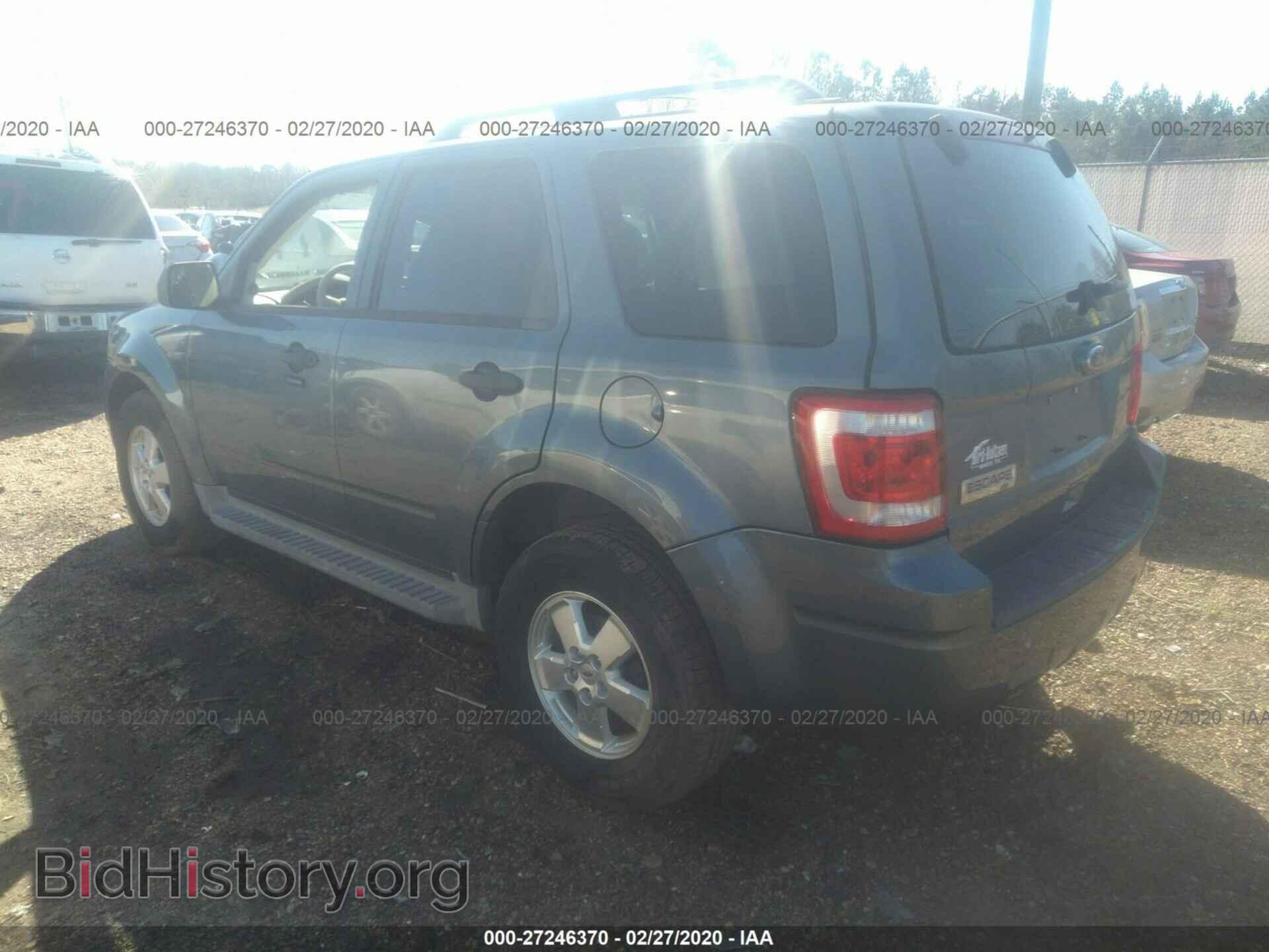 2011 FORD ESCAPE - VIN: 1FMCU0D76BKA38148 - Фото 3