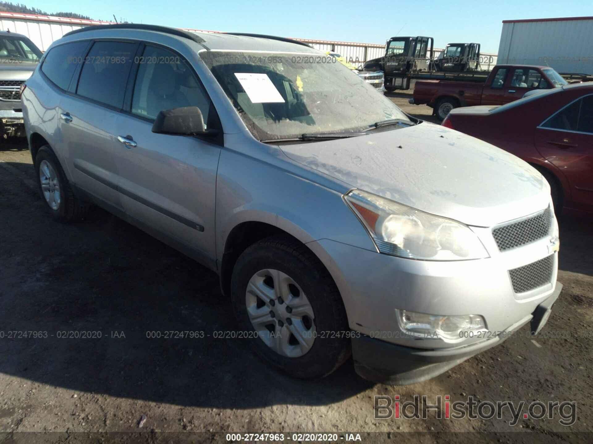 Photo 1GNLREED2AS111822 - CHEVROLET TRAVERSE 2010